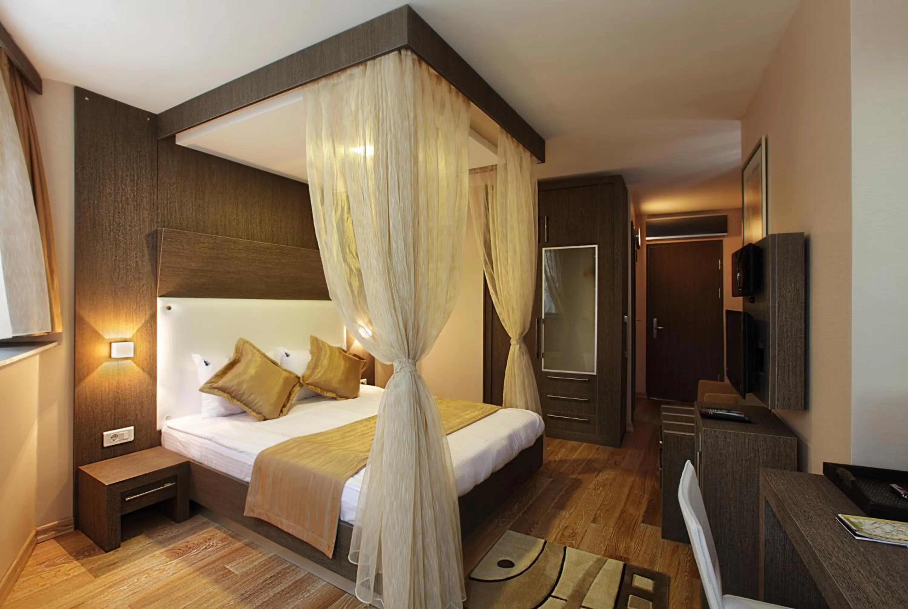 Photo of the whole room, Bed in Jazz Hotel Nisantasi