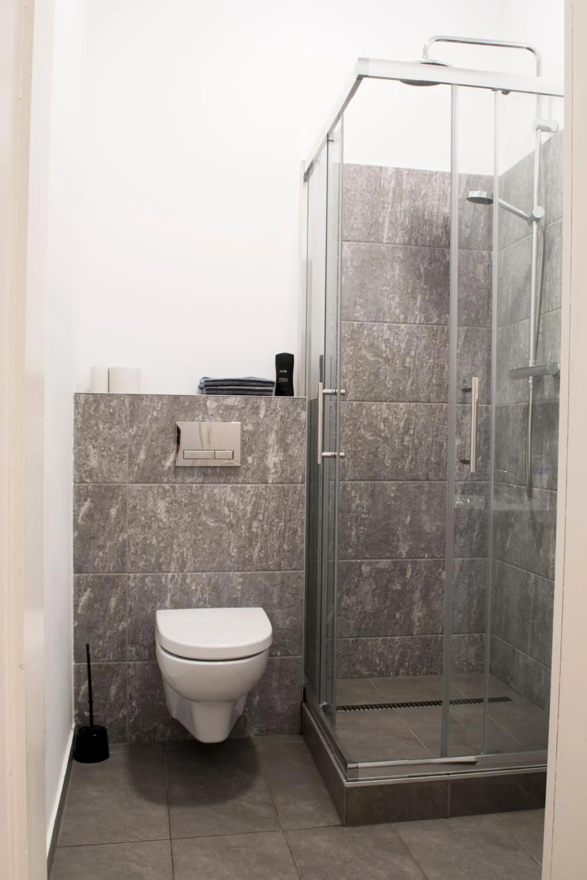 Shower in Gwuni Mopera