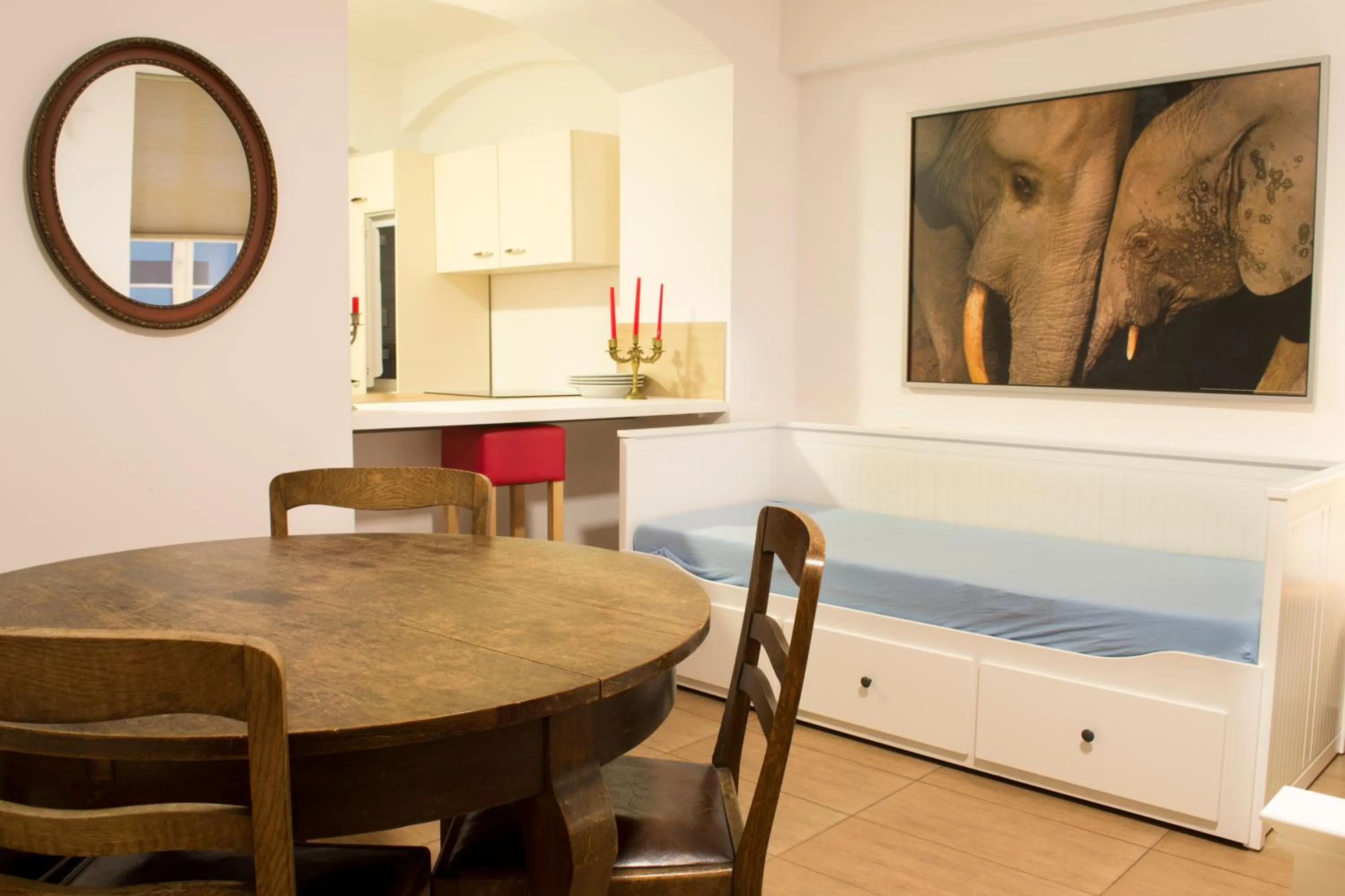 Dining area in Gwuni Mopera