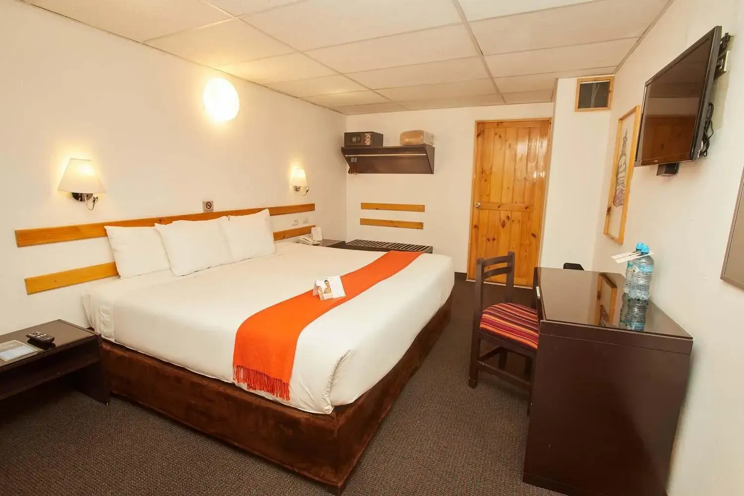 Standard Queen Room - single occupancy in Casa Andina Standard Puno Standard Queen Room - single occupancy in Casa Andina Standard Puno