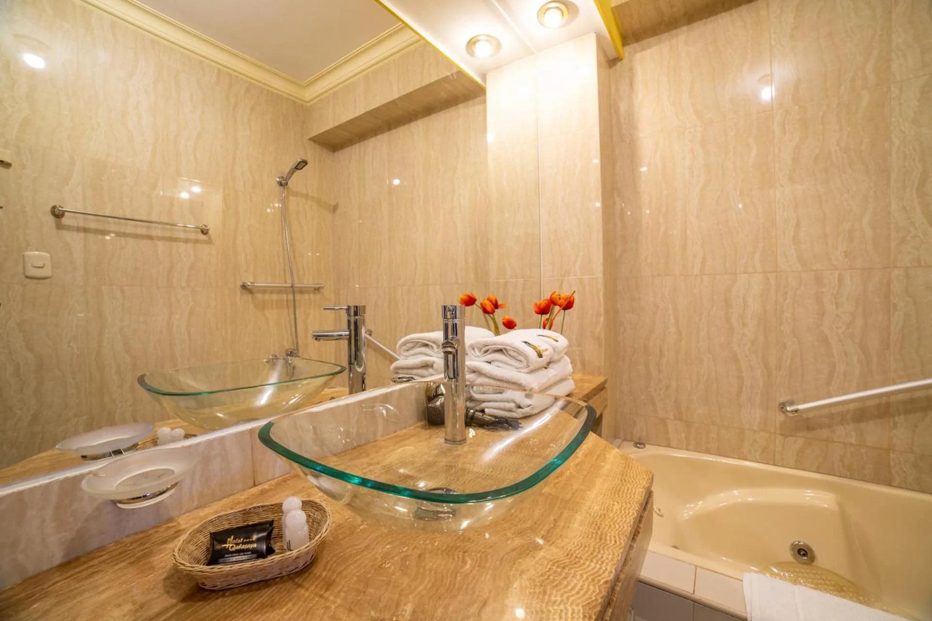 Hot Tub in Hotel Qalasaya