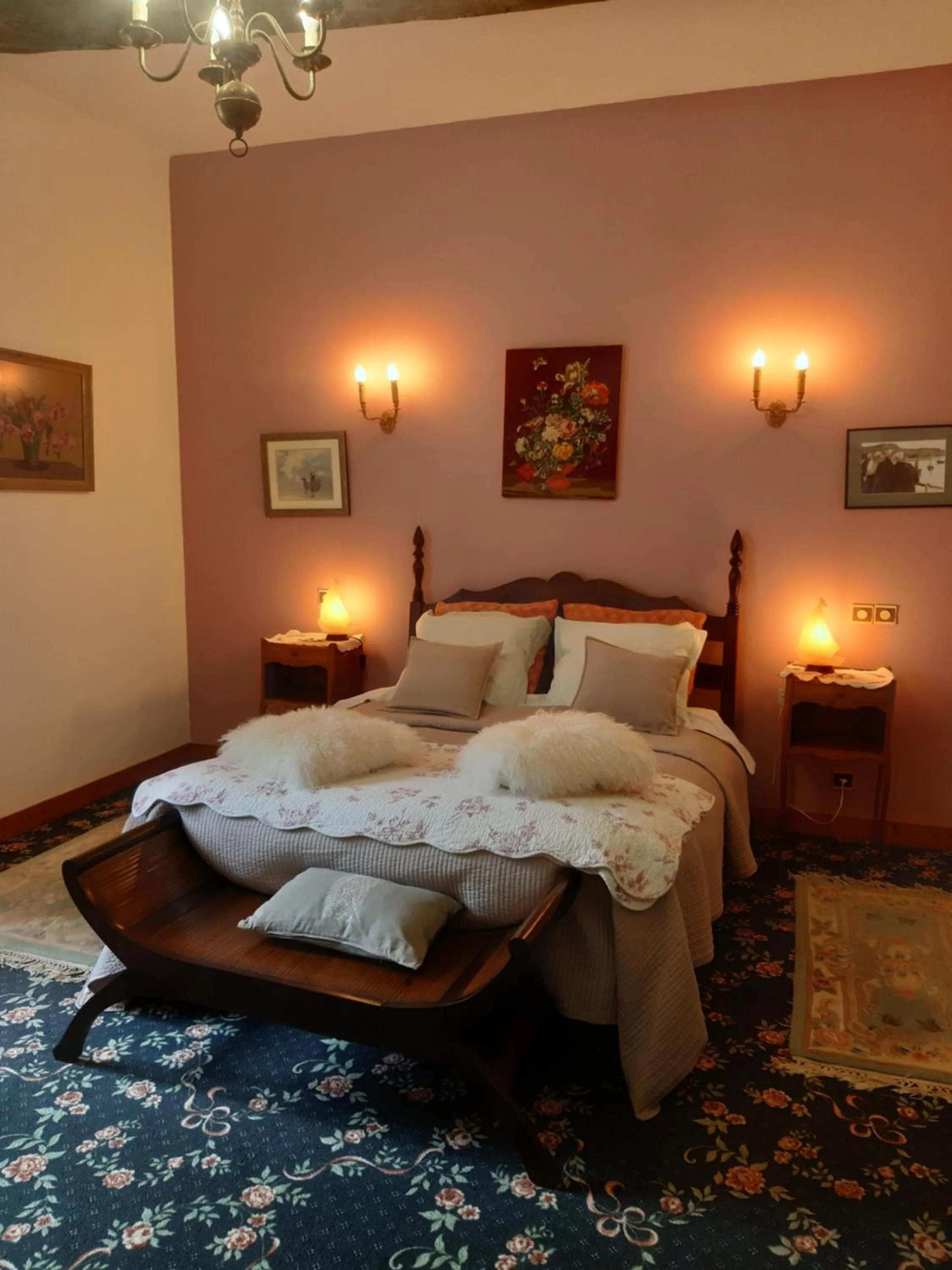 Bedroom, Bed in Manoir de la Peignie