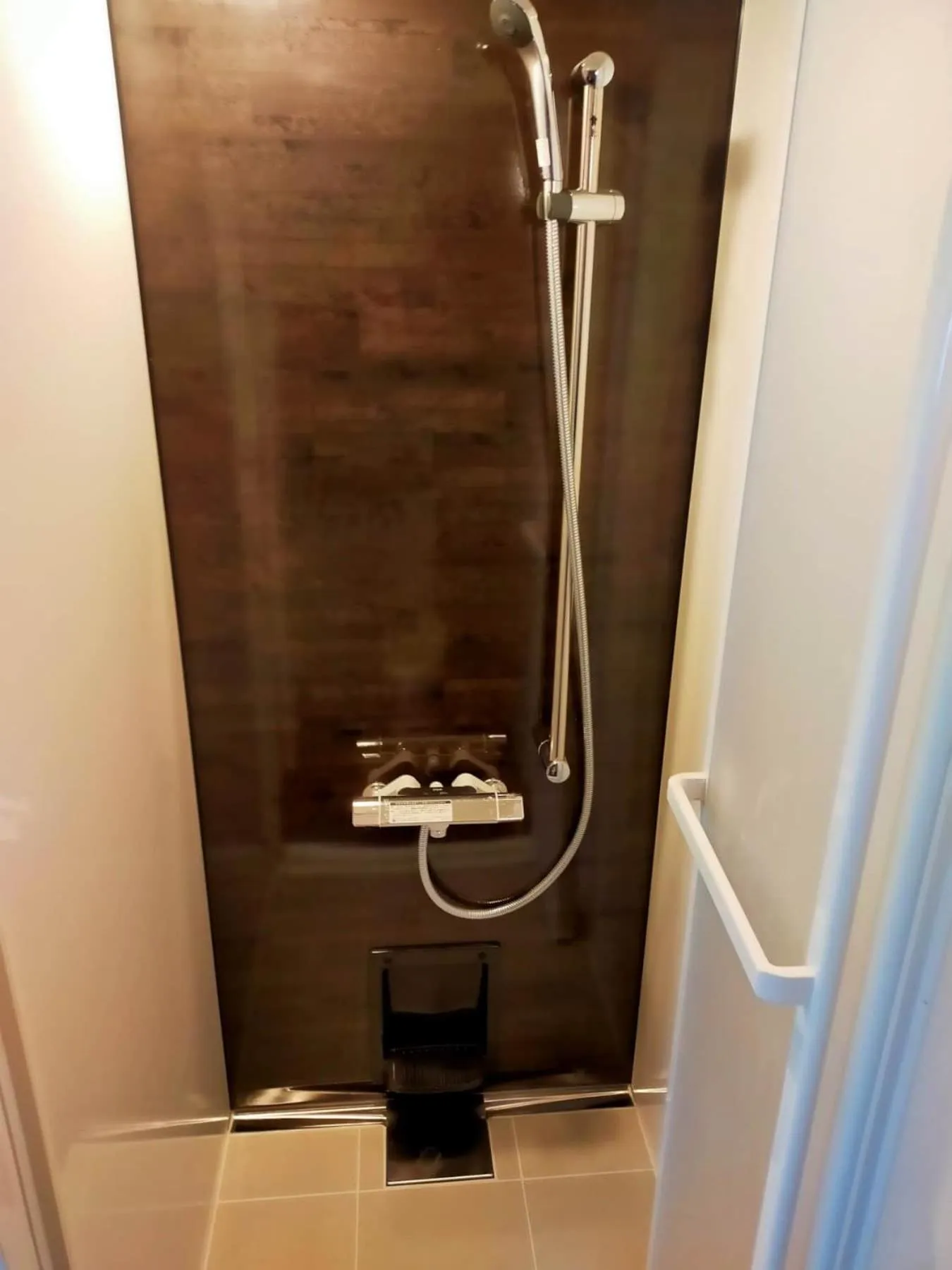 Shower in Madarao Mountain Lodge