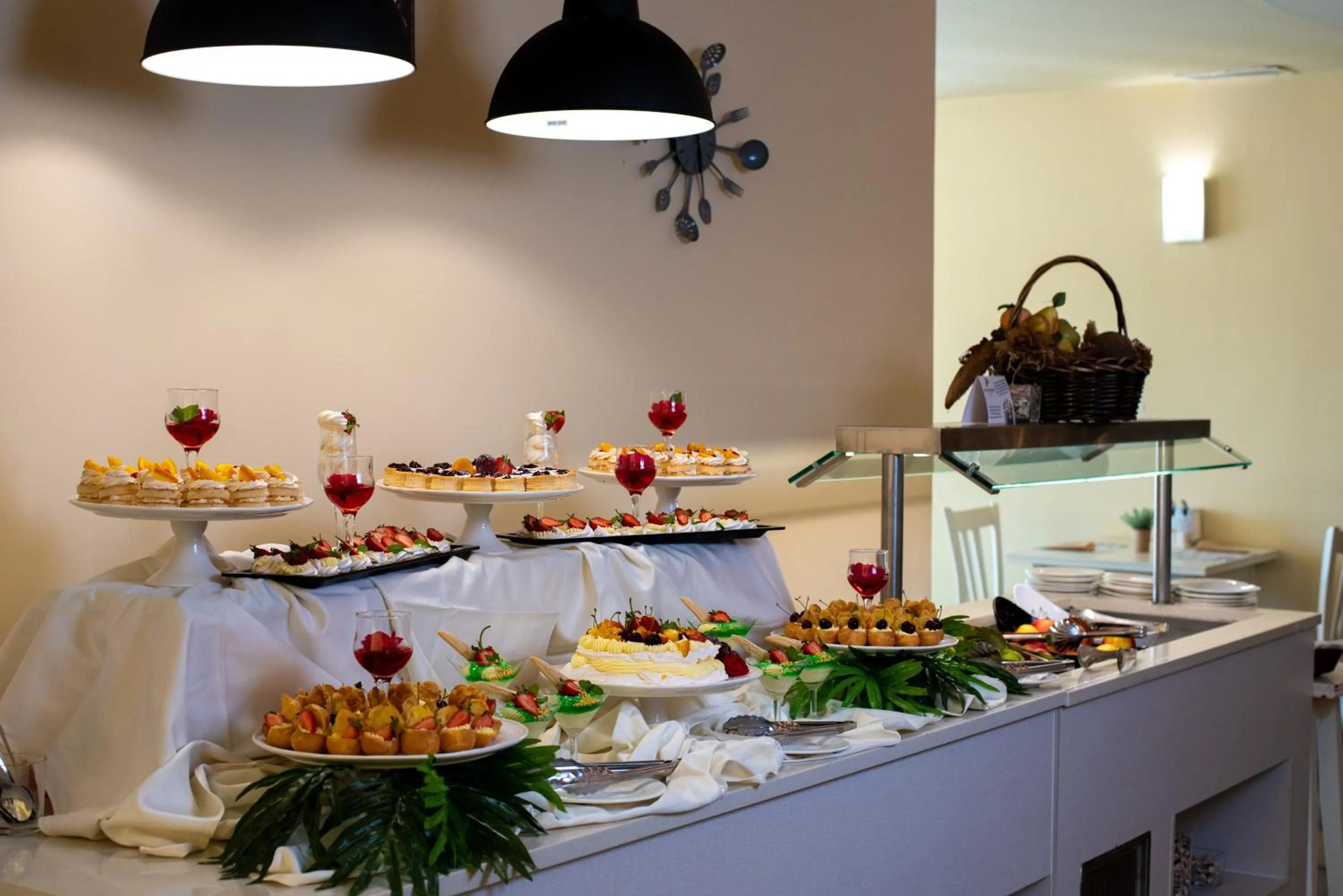 Food in Palm Beach Hotel - All Inclusive with Free beach package & Private Beach