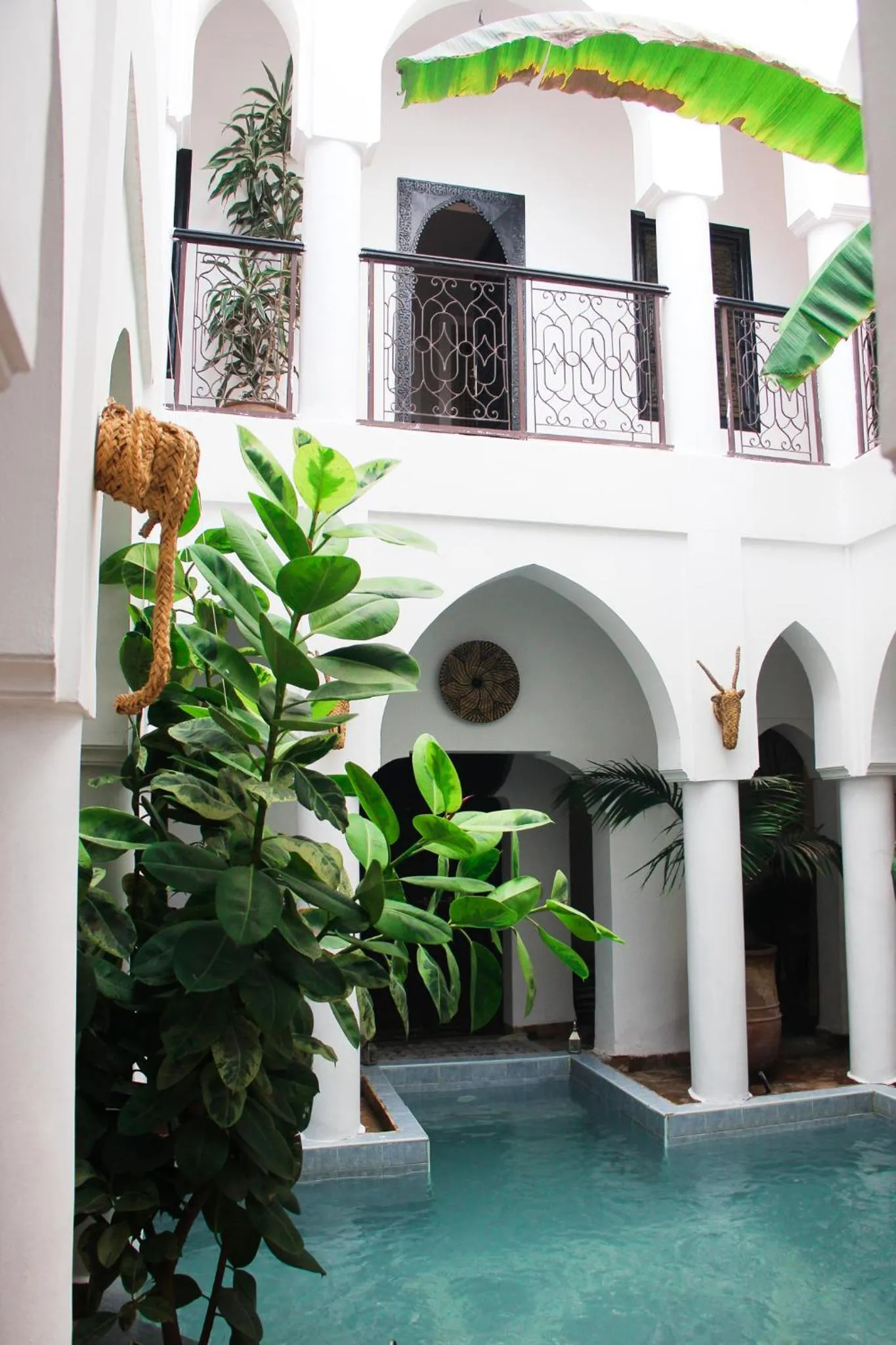 Property building in Riad Al Tainam