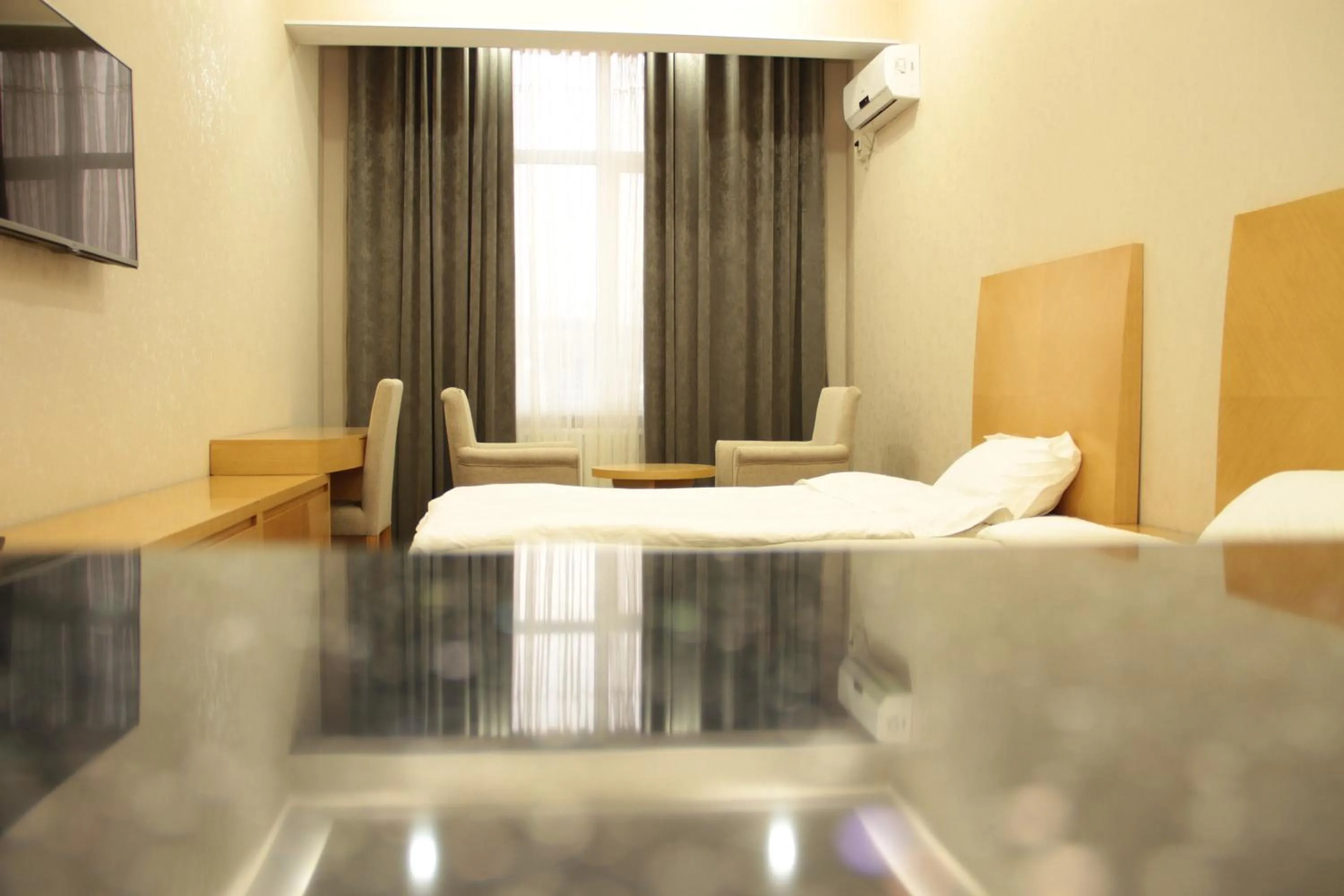 Photo of the whole room, Bed in Sunrise Apartments