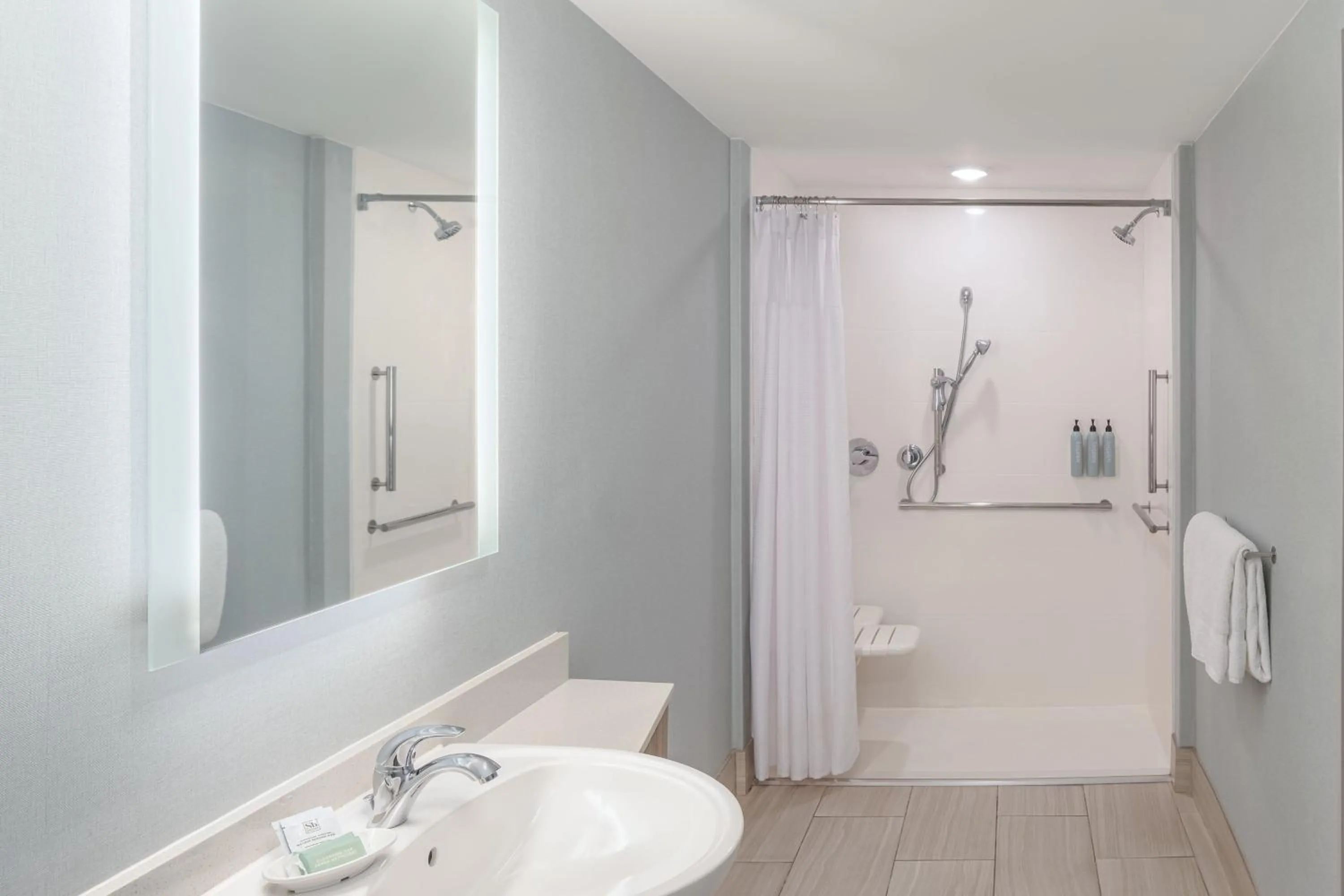 Bathroom in SpringHill Suites by Marriott New Smyrna Beach