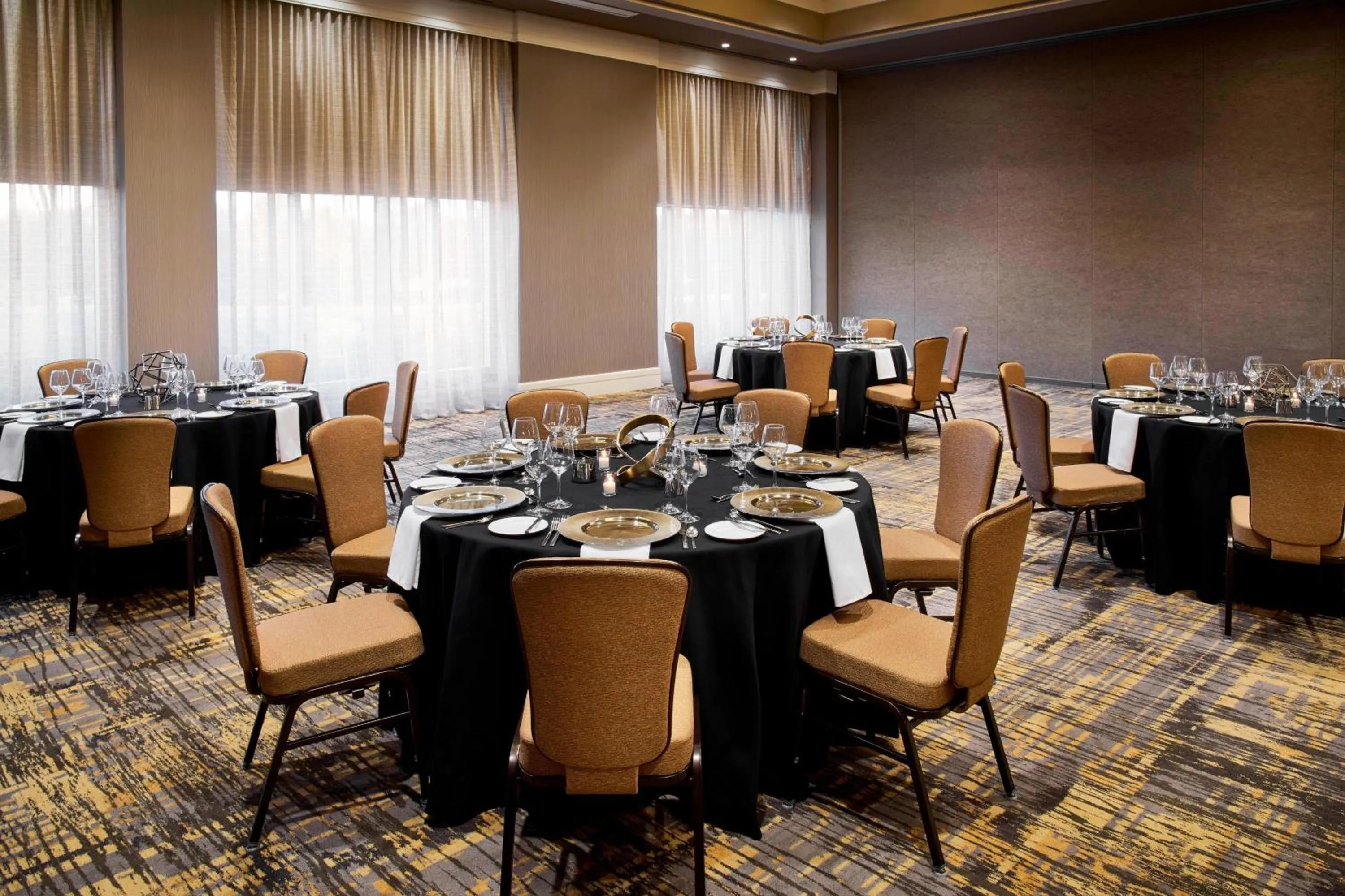 Meeting/conference room in The StateView Hotel, Autograph Collection