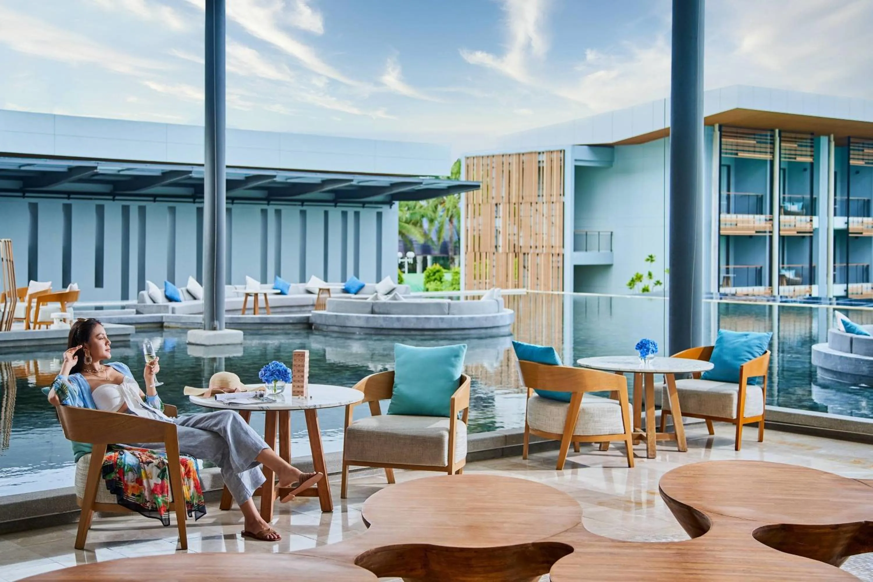 Lobby or reception in Renaissance Pattaya Resort & Spa