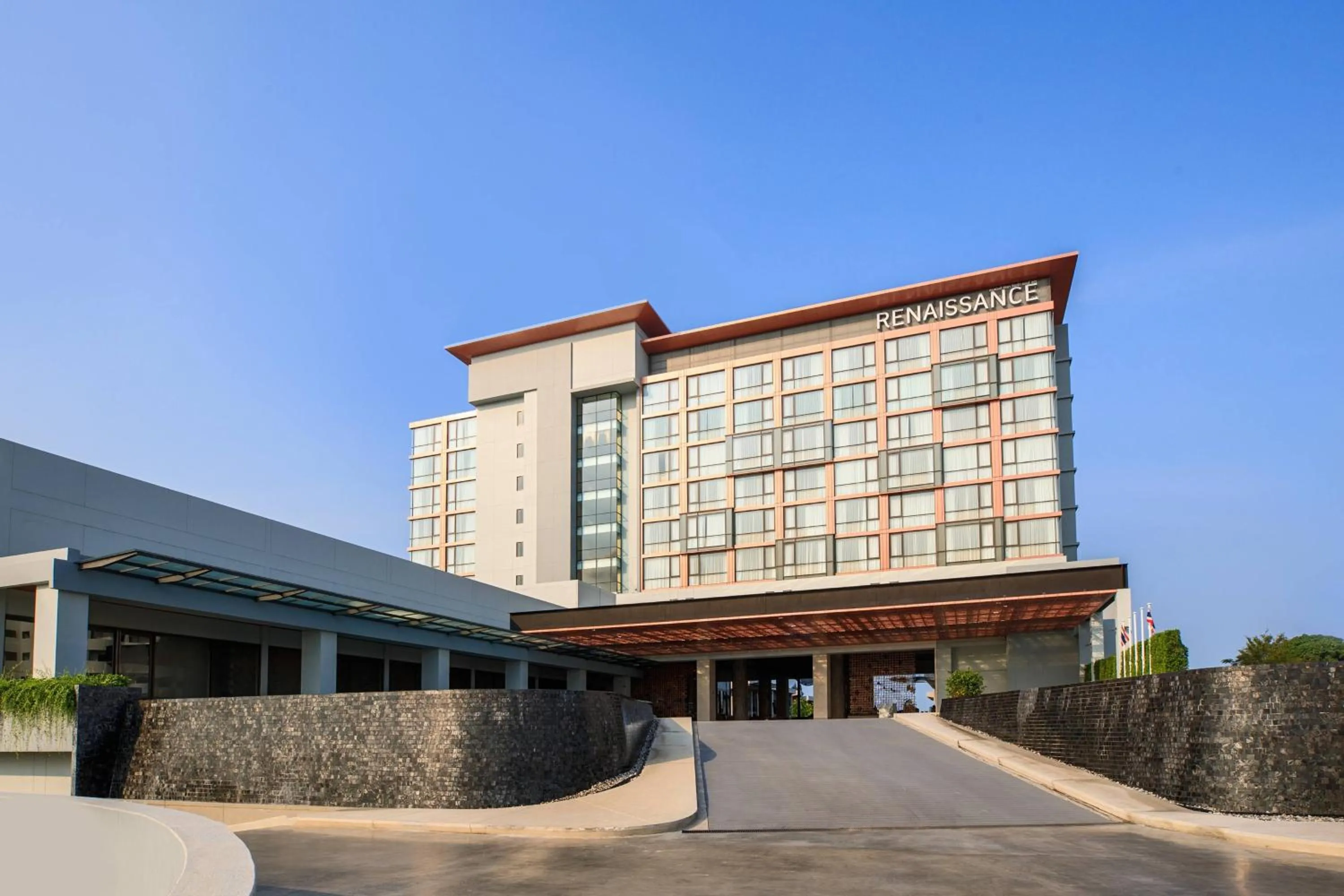 Property building in Renaissance Pattaya Resort & Spa