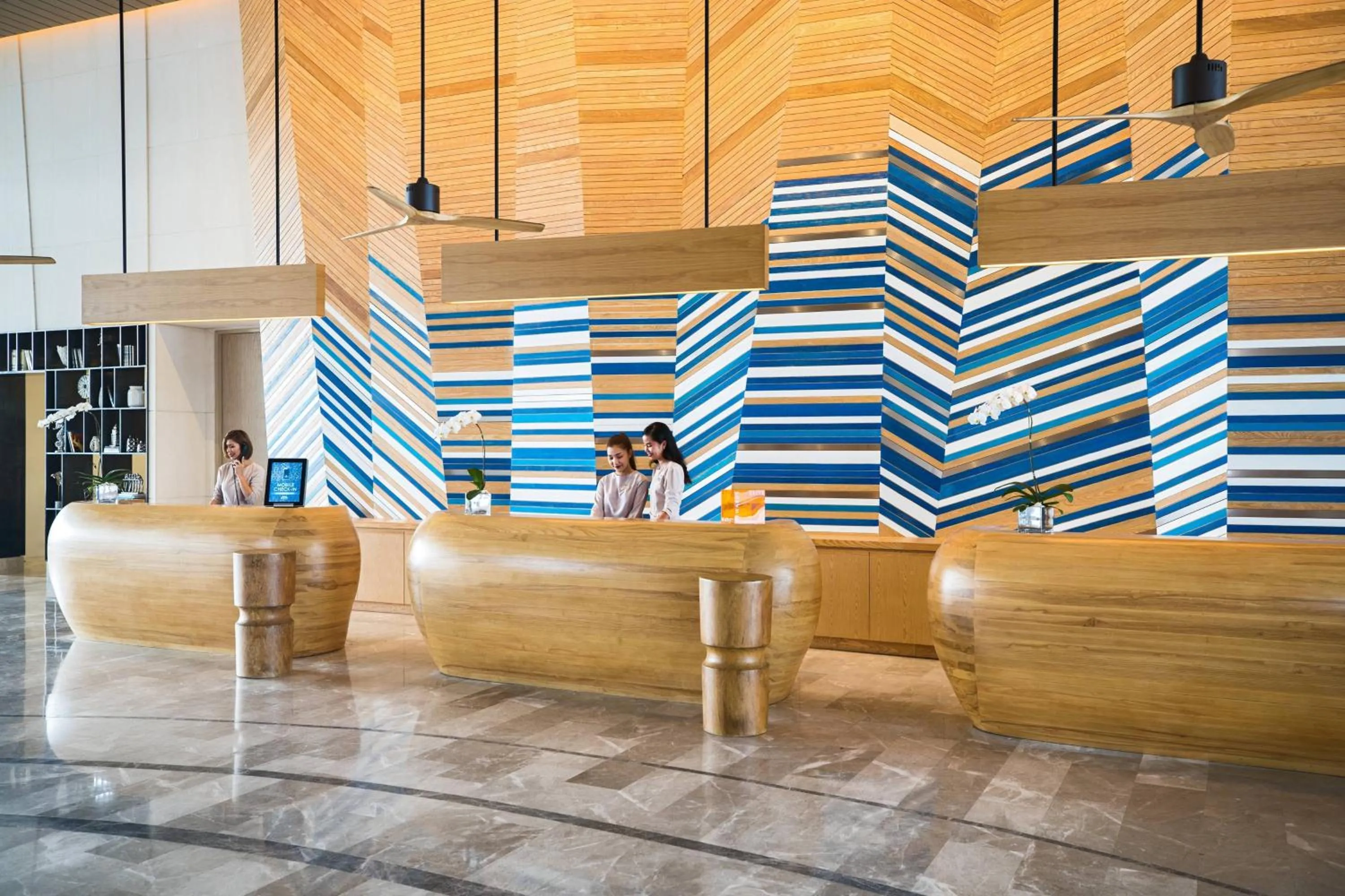 Lobby or reception in Renaissance Pattaya Resort & Spa