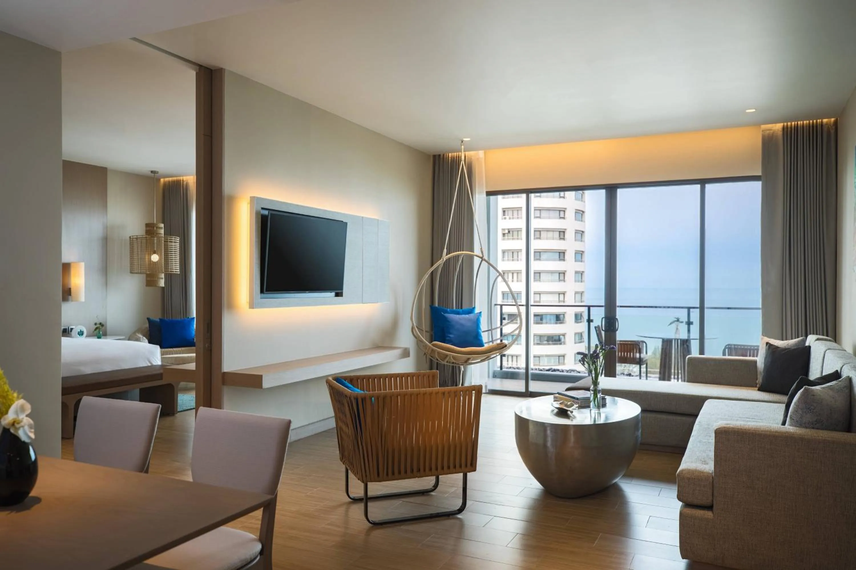 Living room in Renaissance Pattaya Resort & Spa