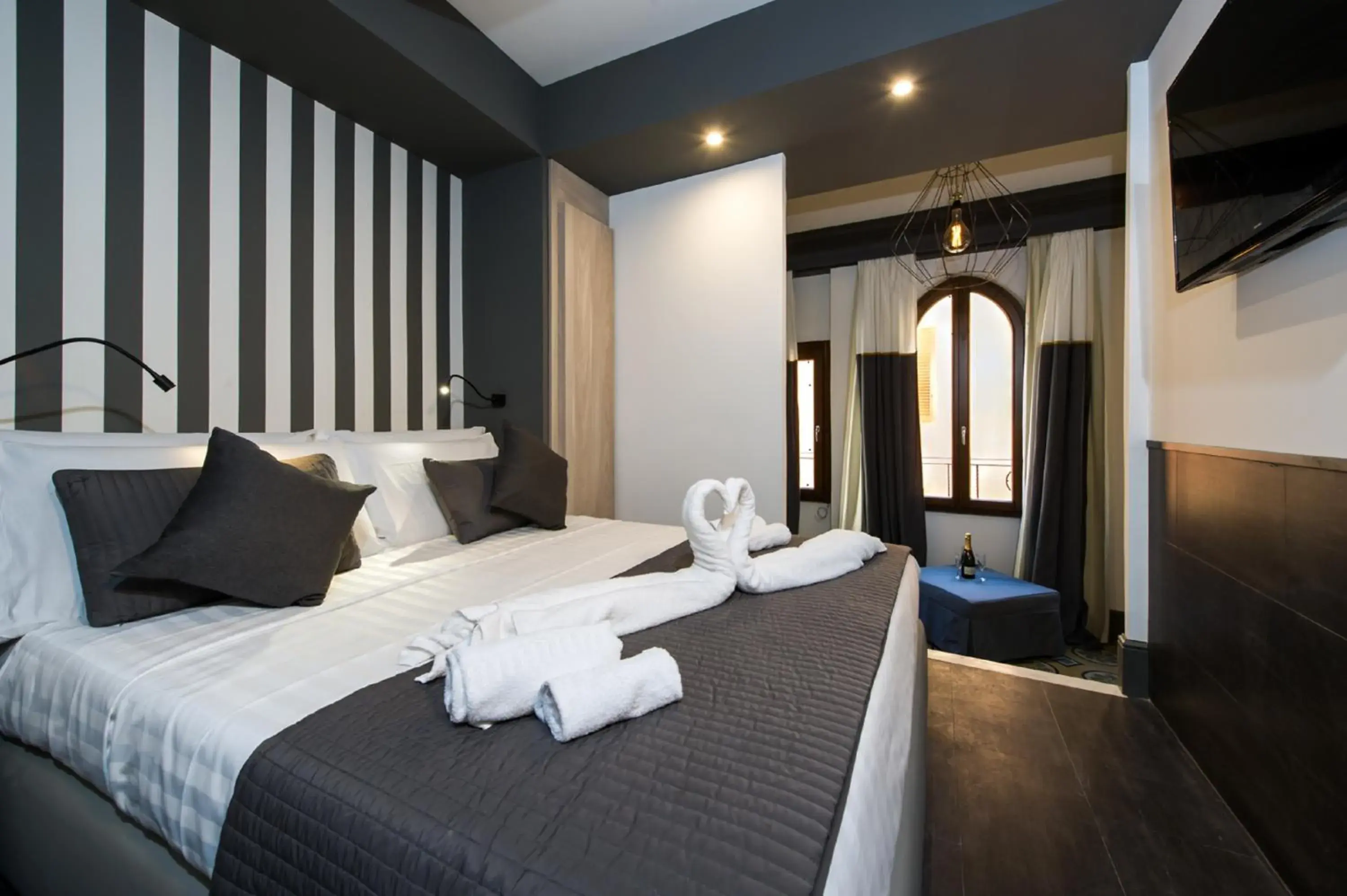 Suite in Relais Santa Maria Maggiore Suite in Relais Santa Maria Maggiore