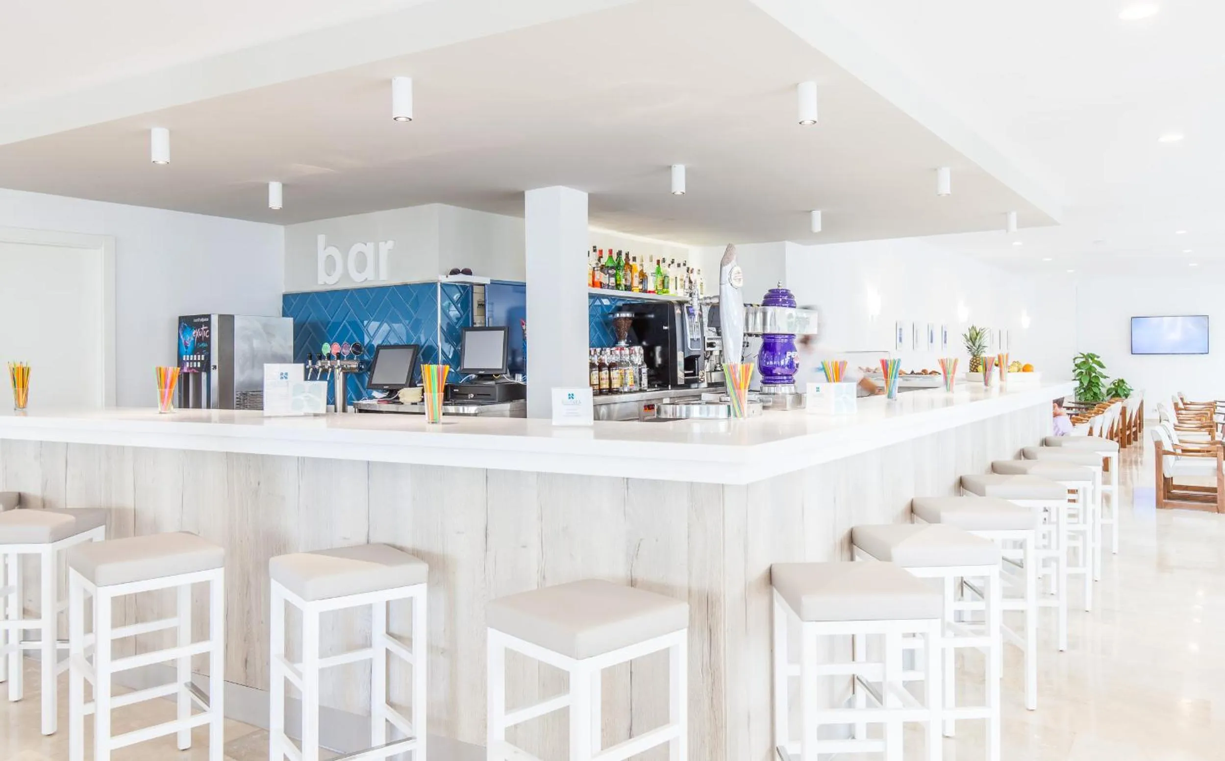 Lounge or bar in BLUESEA Cala Millor