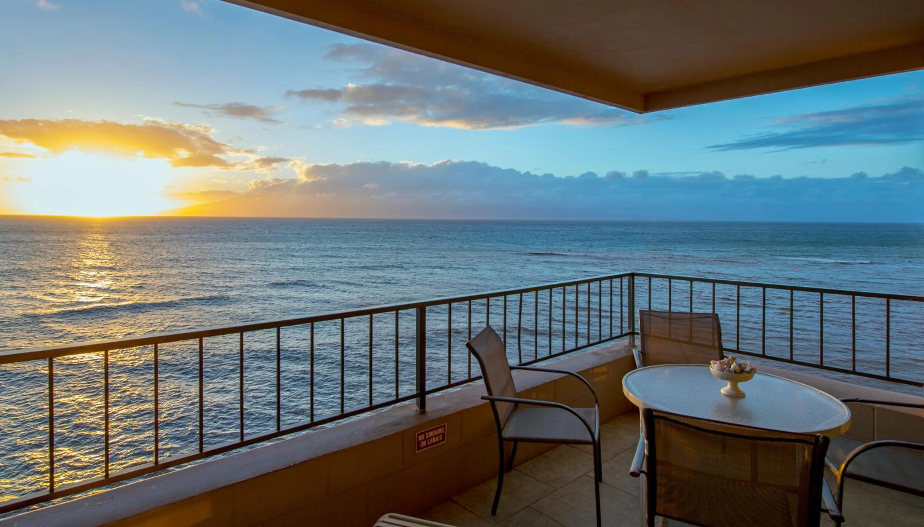 Balcony/Terrace in Maui Kai Condos - No Resort Fees