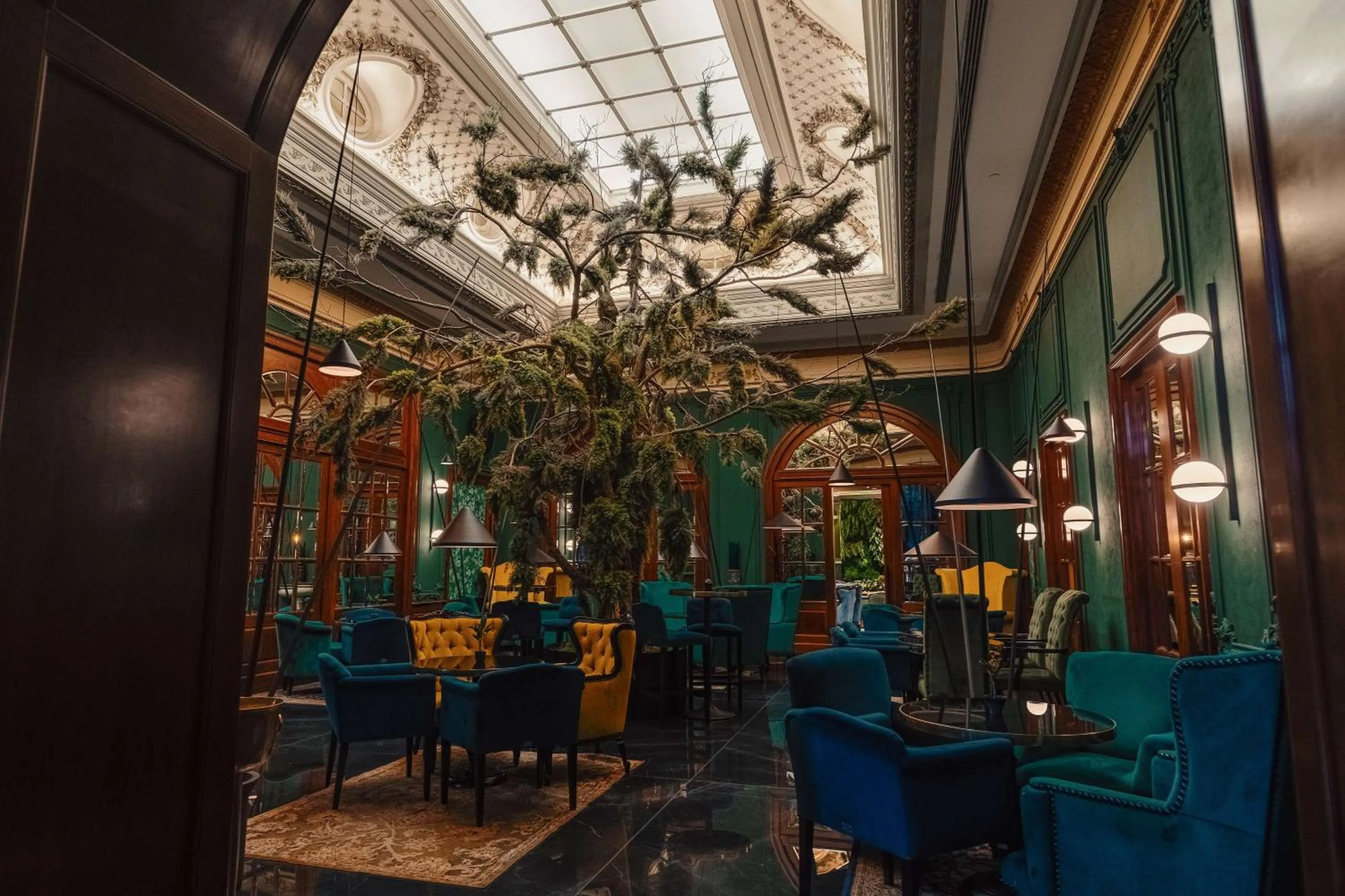 Lounge or bar in Radisson Blu Carlton Hotel, Bratislava