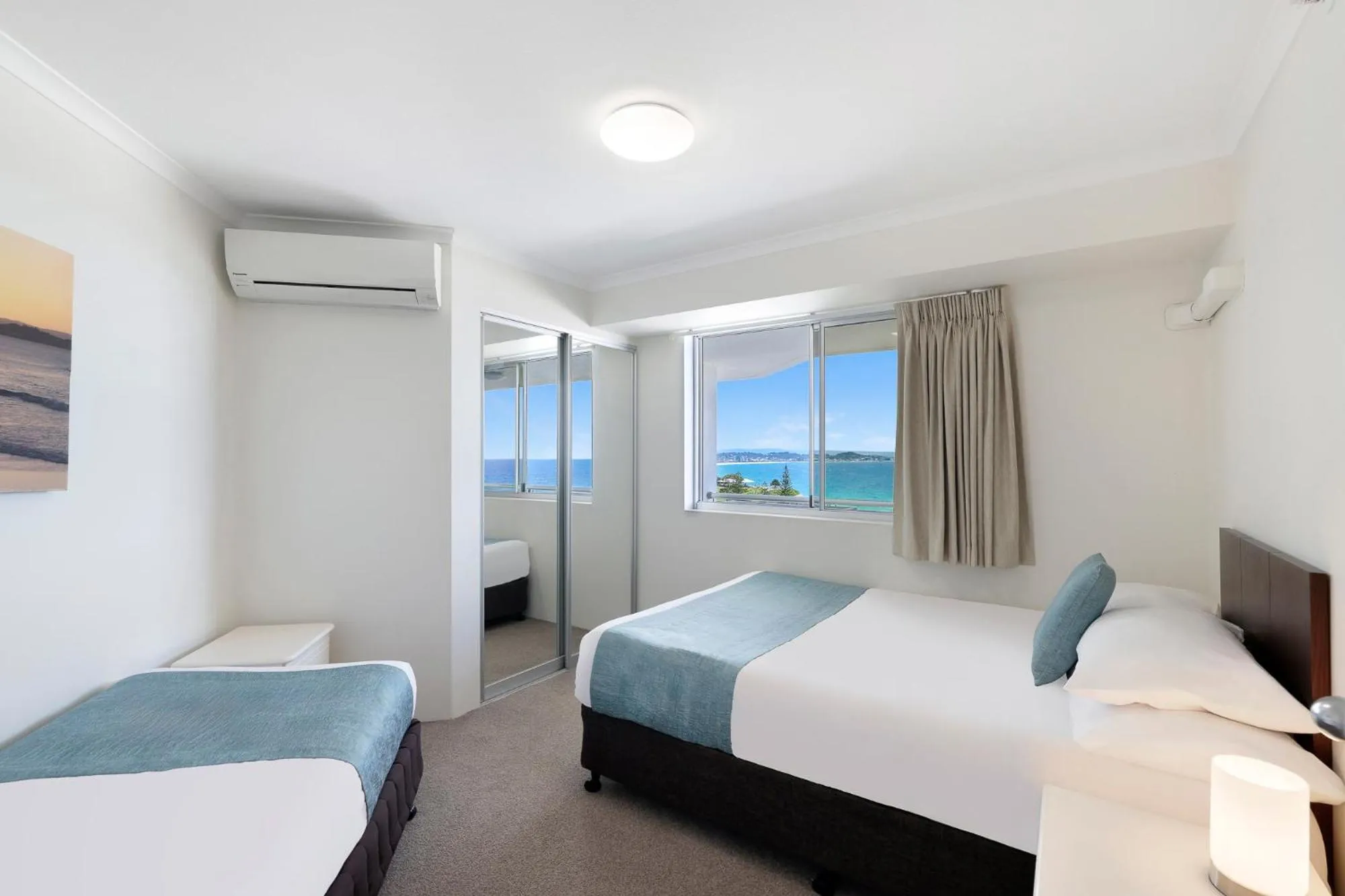 Bedroom, Bed in ULTIQA Points North