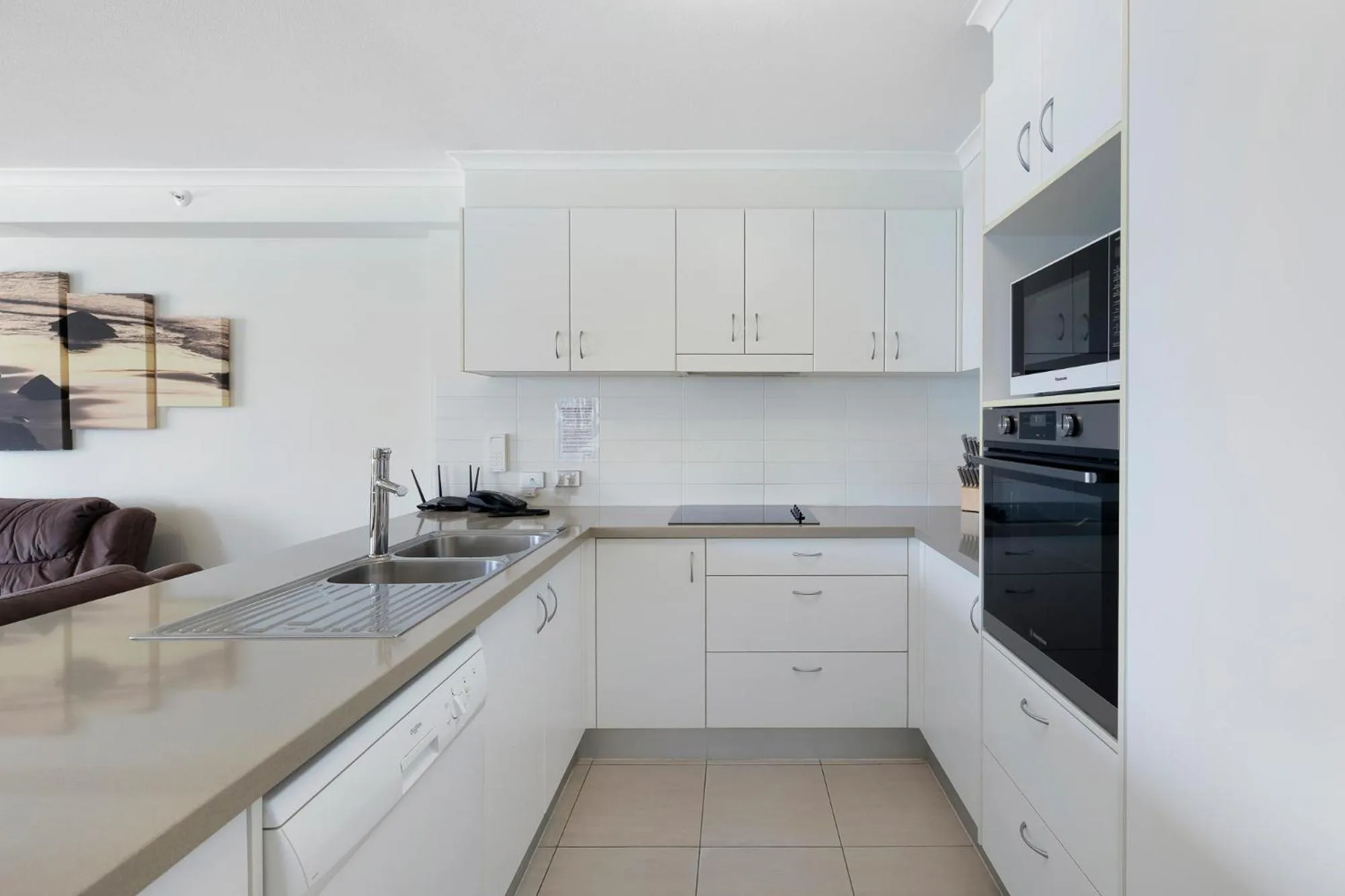 Kitchen or kitchenette in ULTIQA Points North