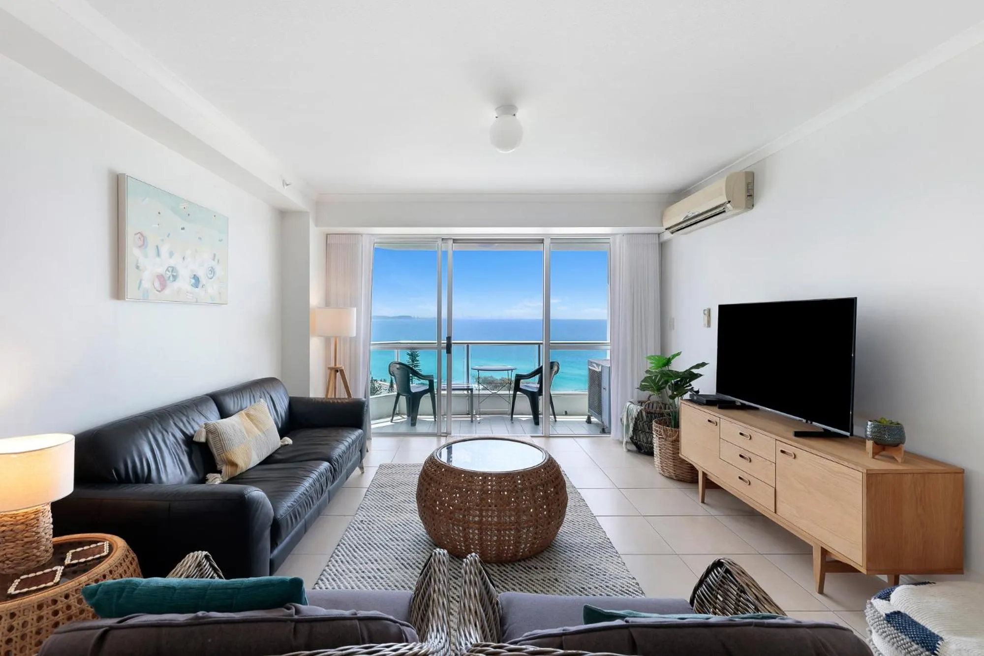 Living room in ULTIQA Points North