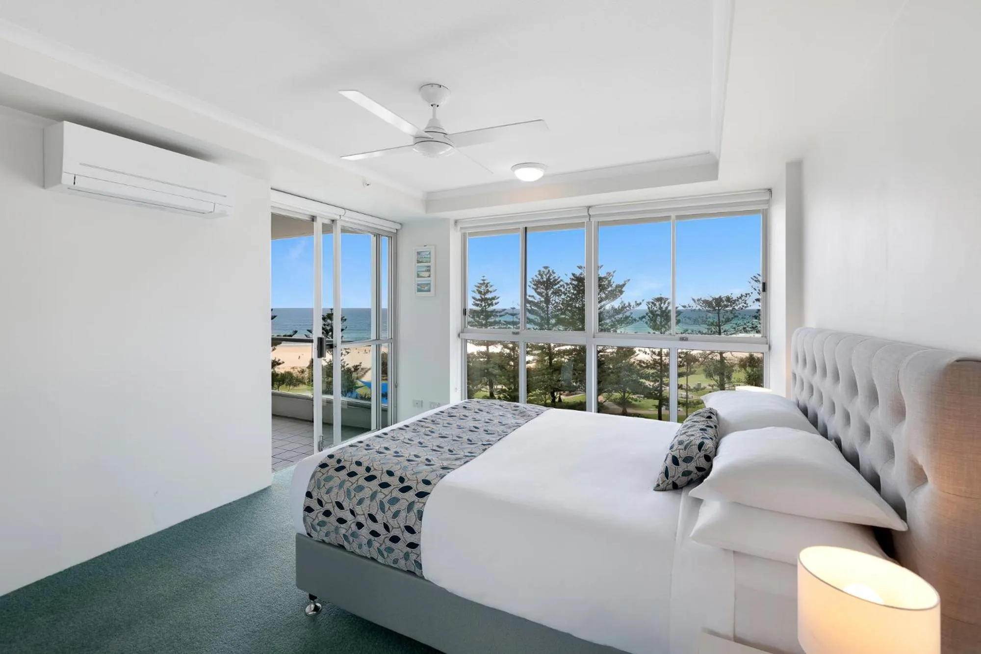 Bedroom, Bed in ULTIQA Points North