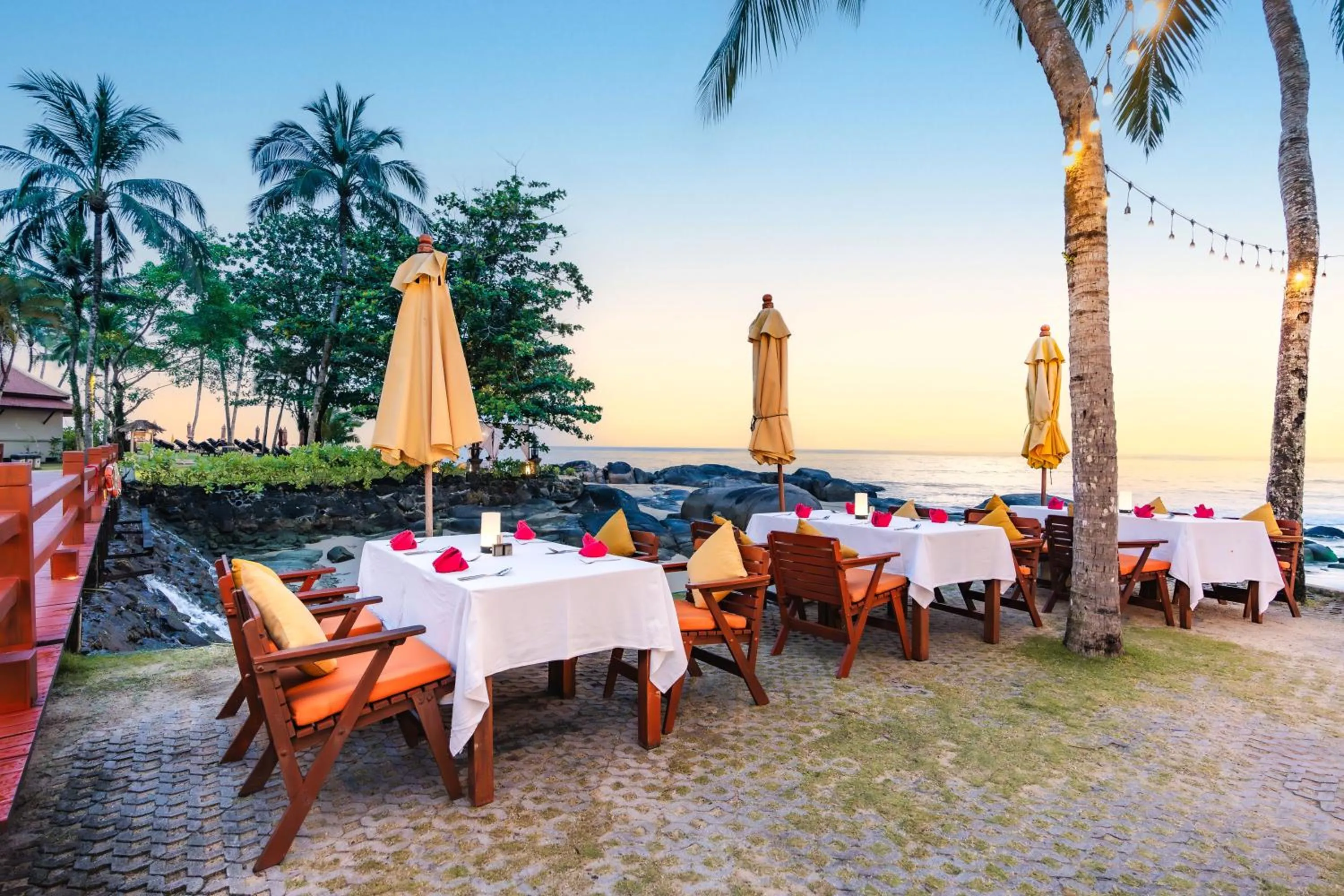 Restaurant/places to eat in Khaolak Laguna Resort
