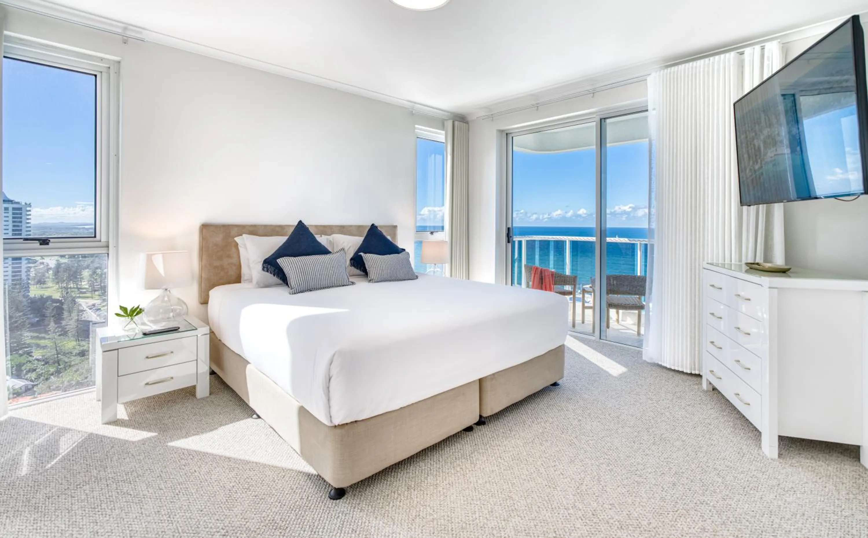 Bed in Xanadu Resort