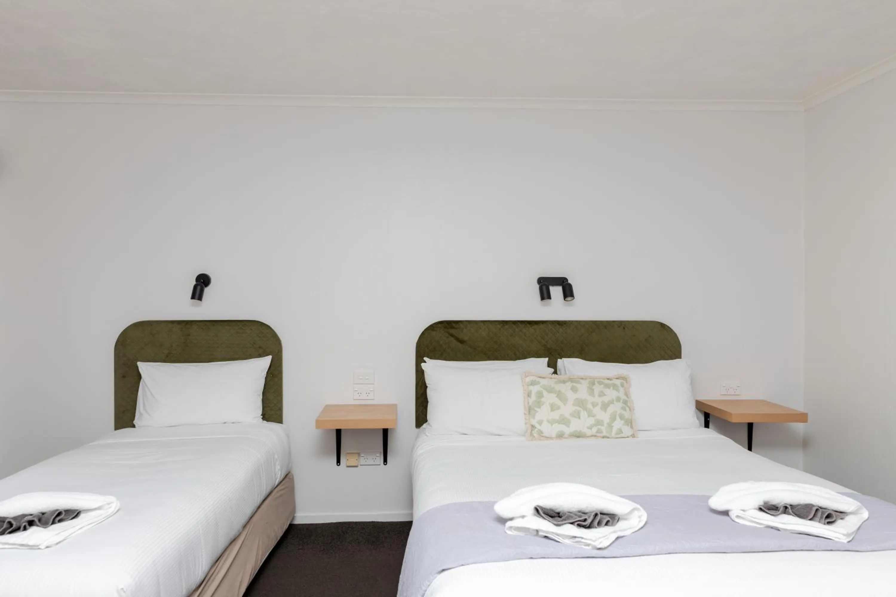 Bed in Amber Court Motel Nelson