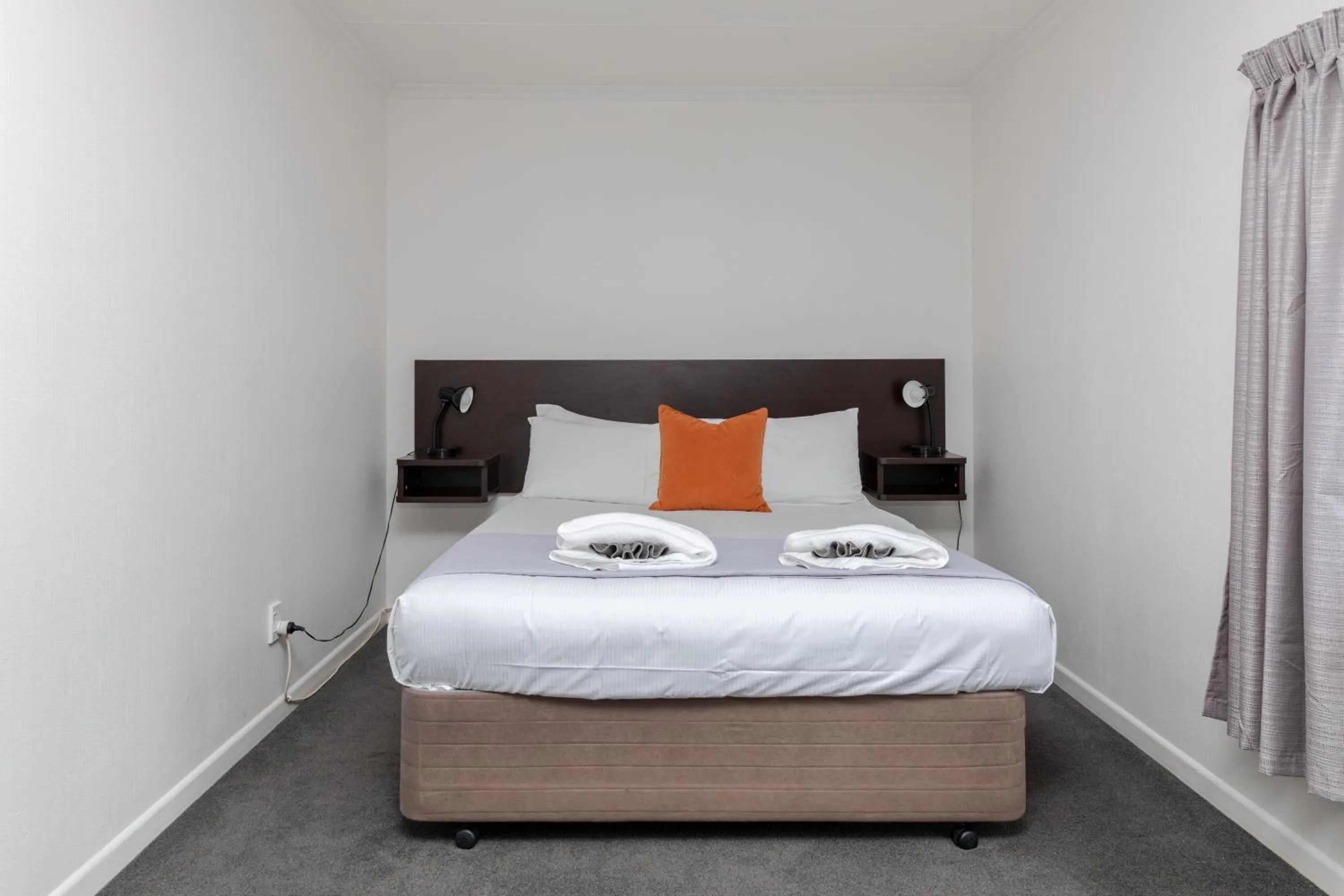 Bed in Amber Court Motel Nelson