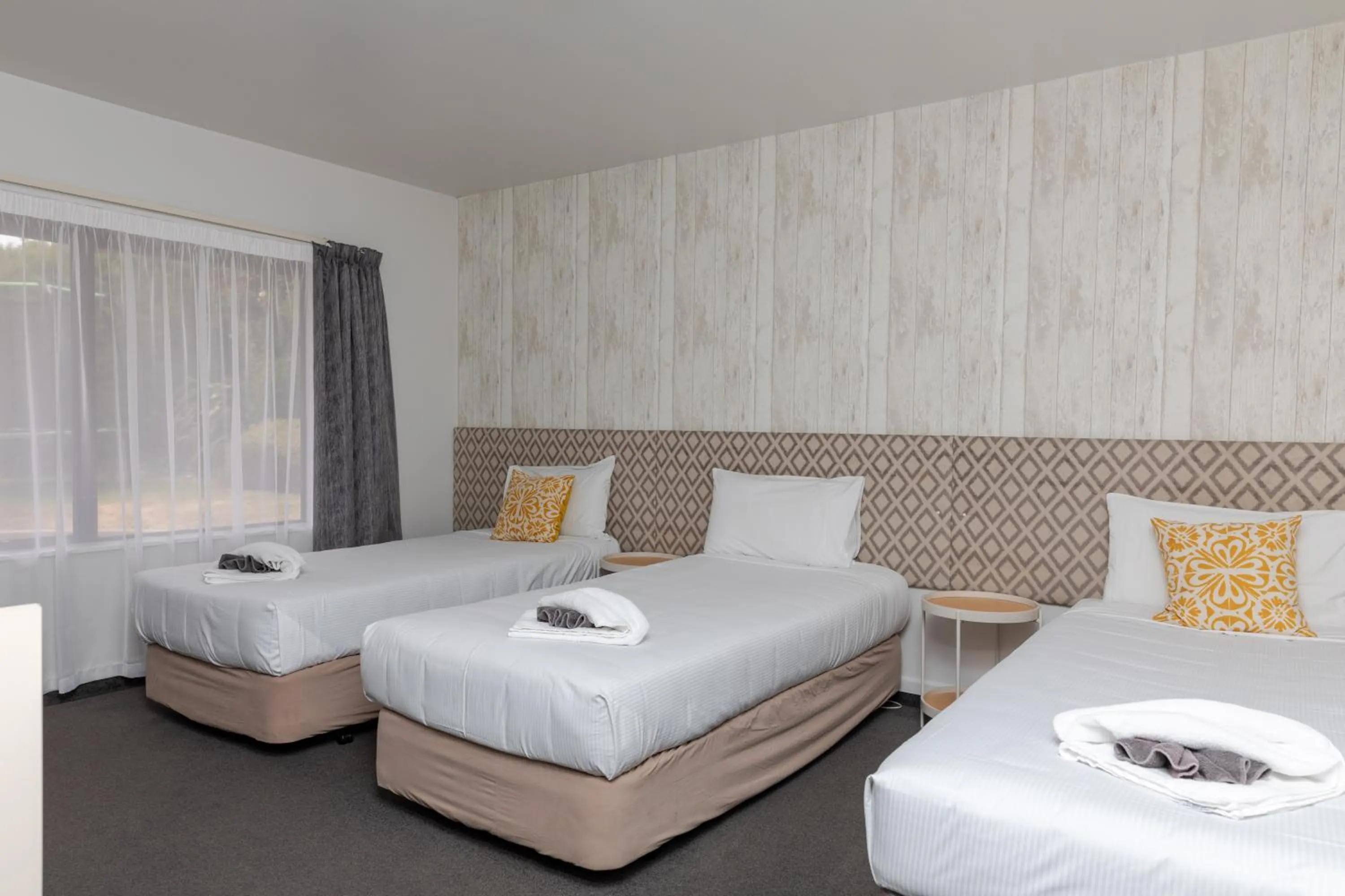 Bed in Amber Court Motel Nelson