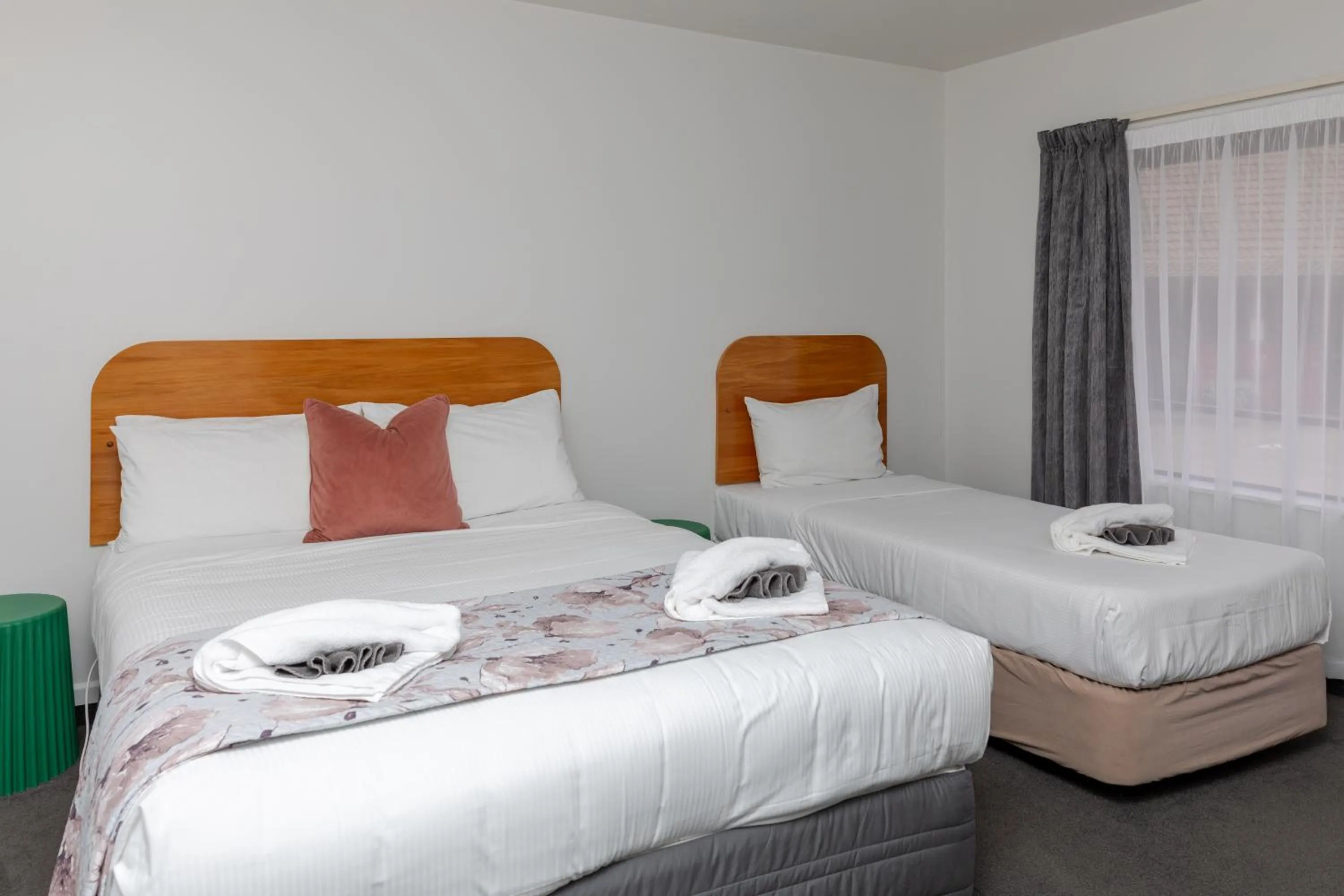 Bed in Amber Court Motel Nelson