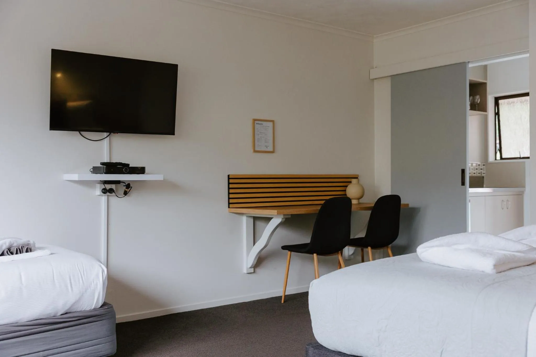 Bed in Amber Court Motel Nelson