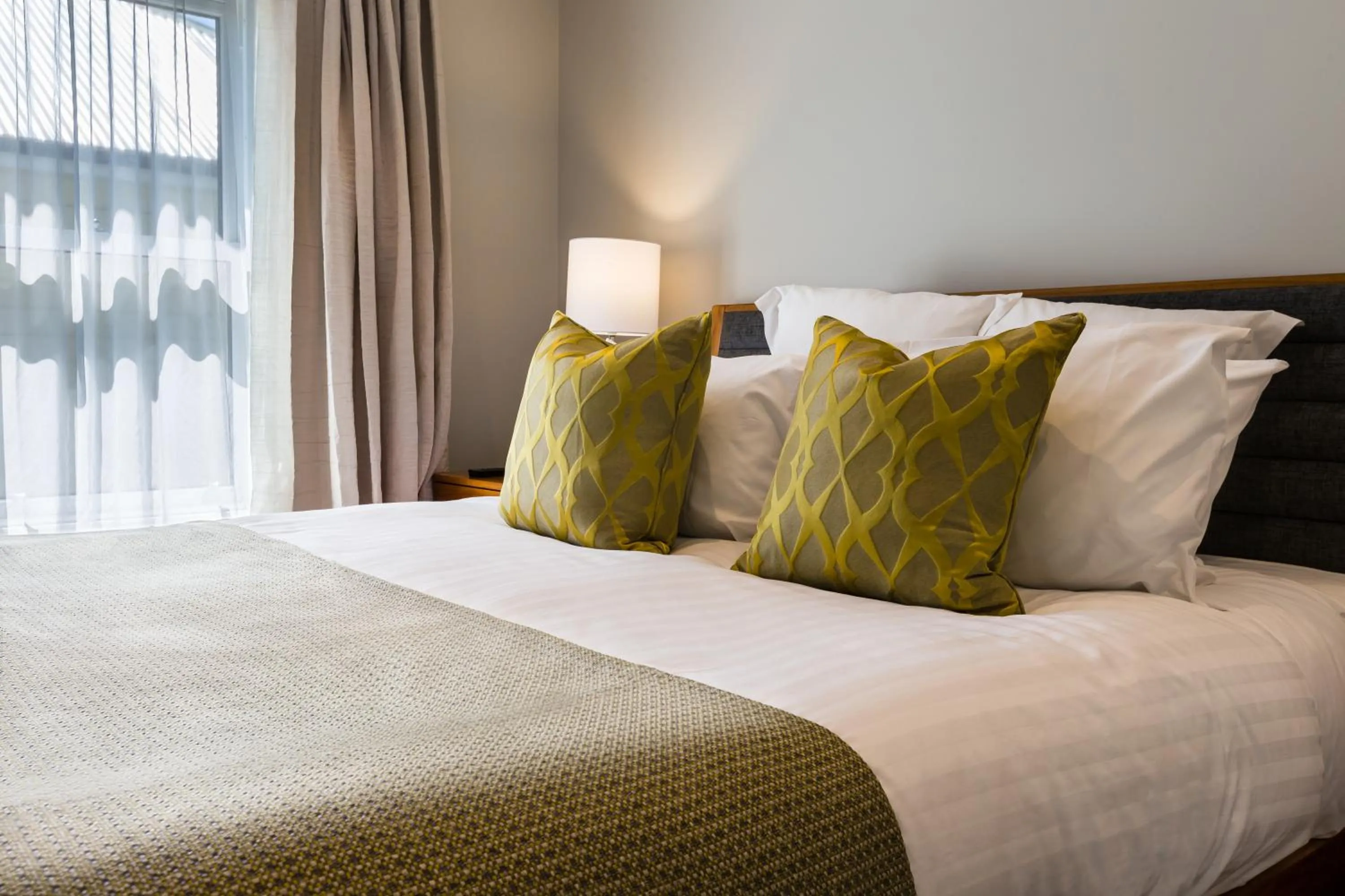 Bed in Mangapapa Hotel