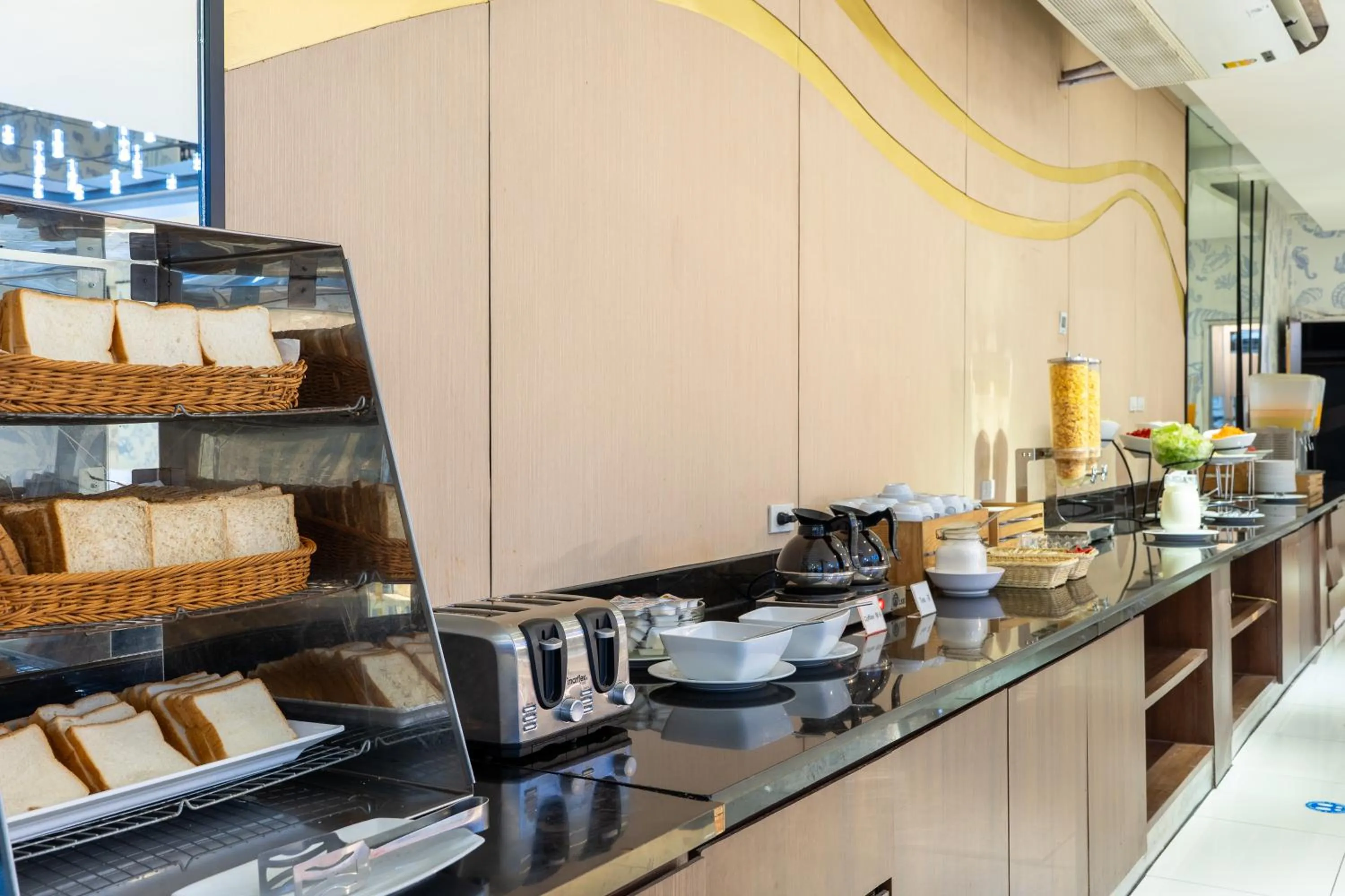 Coffee/tea facilities in Rodina Beach Hotel