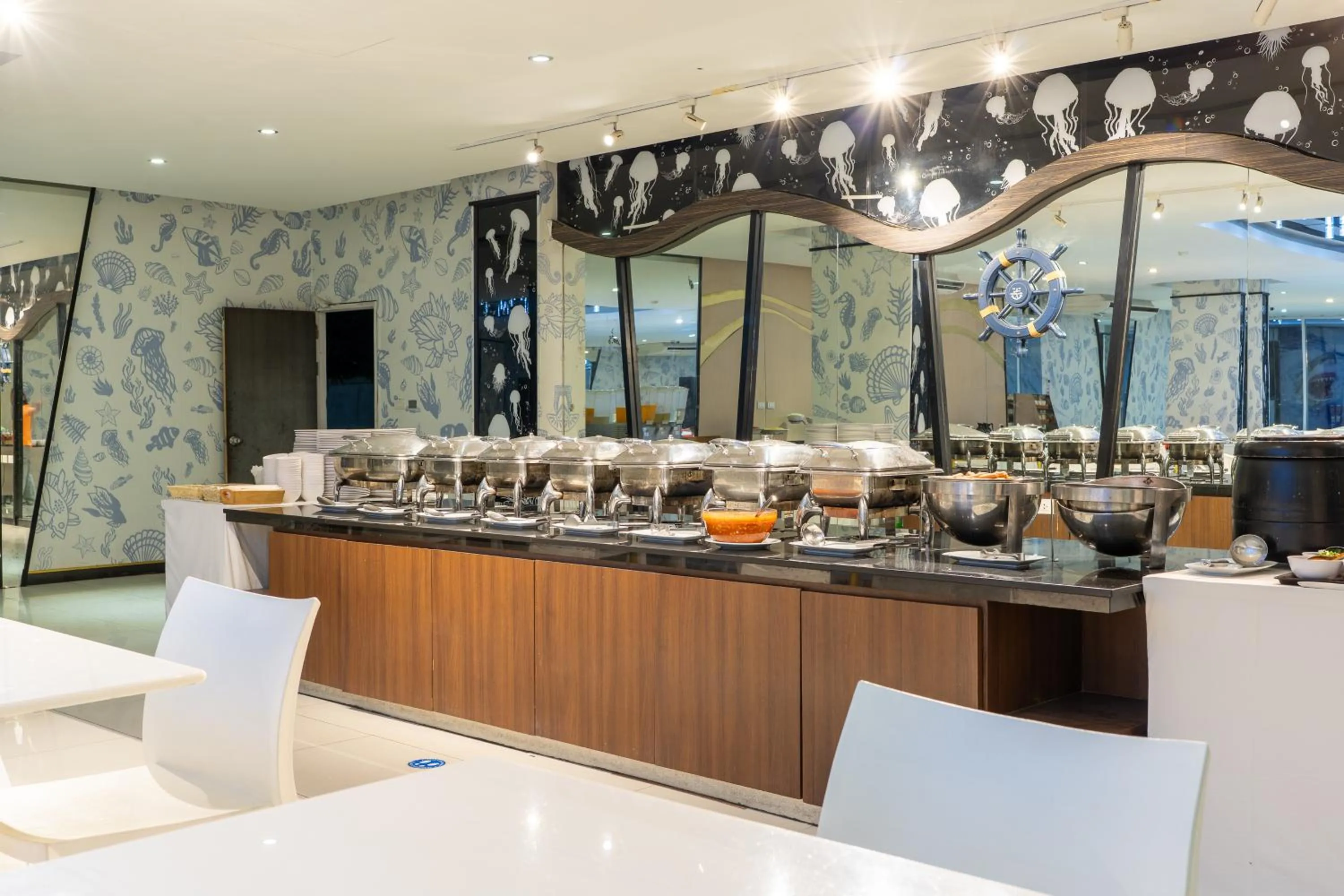 Food in Rodina Beach Hotel