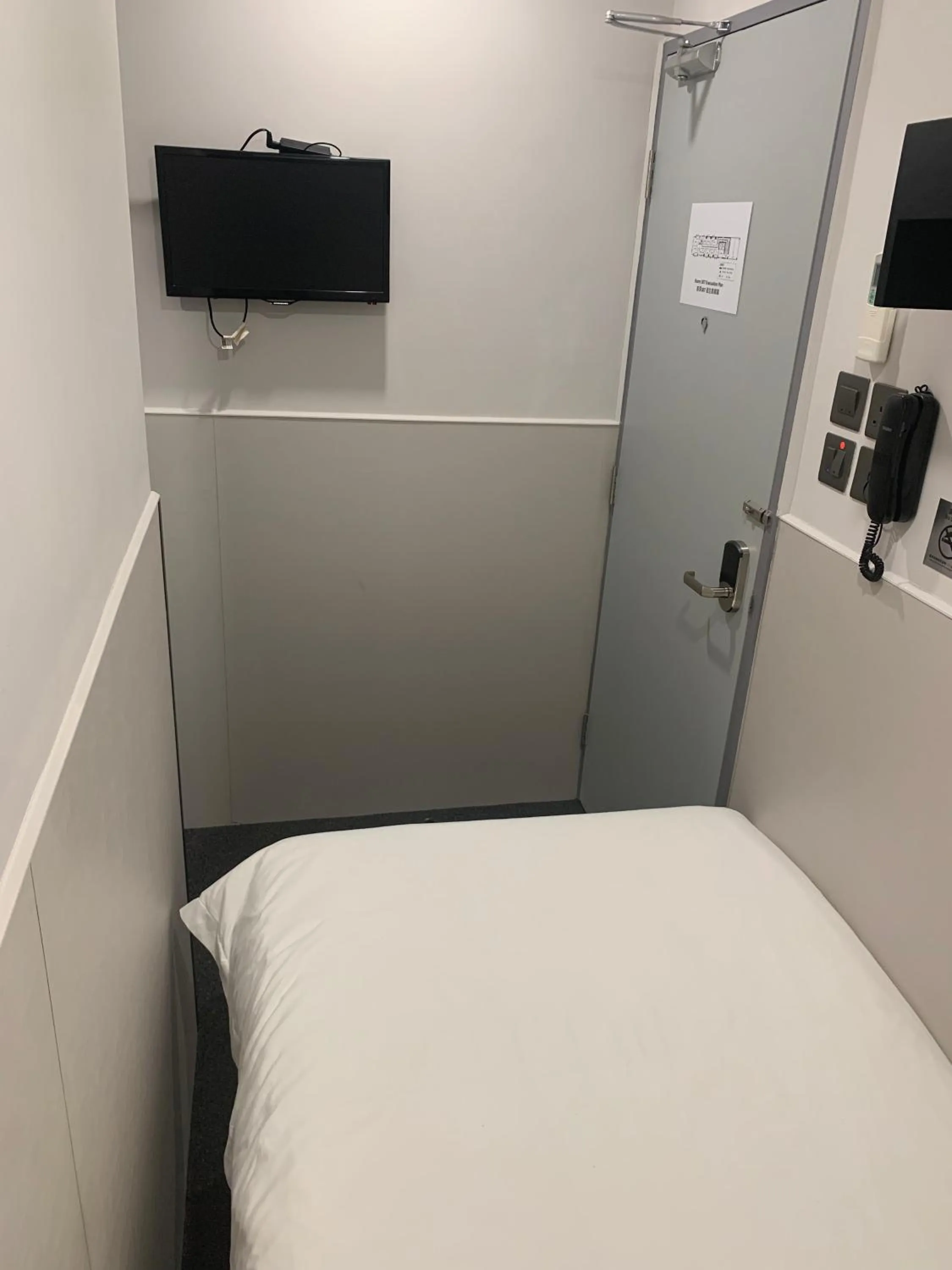 TV and multimedia, Bed in MK STAY - formerly HOTEL MK