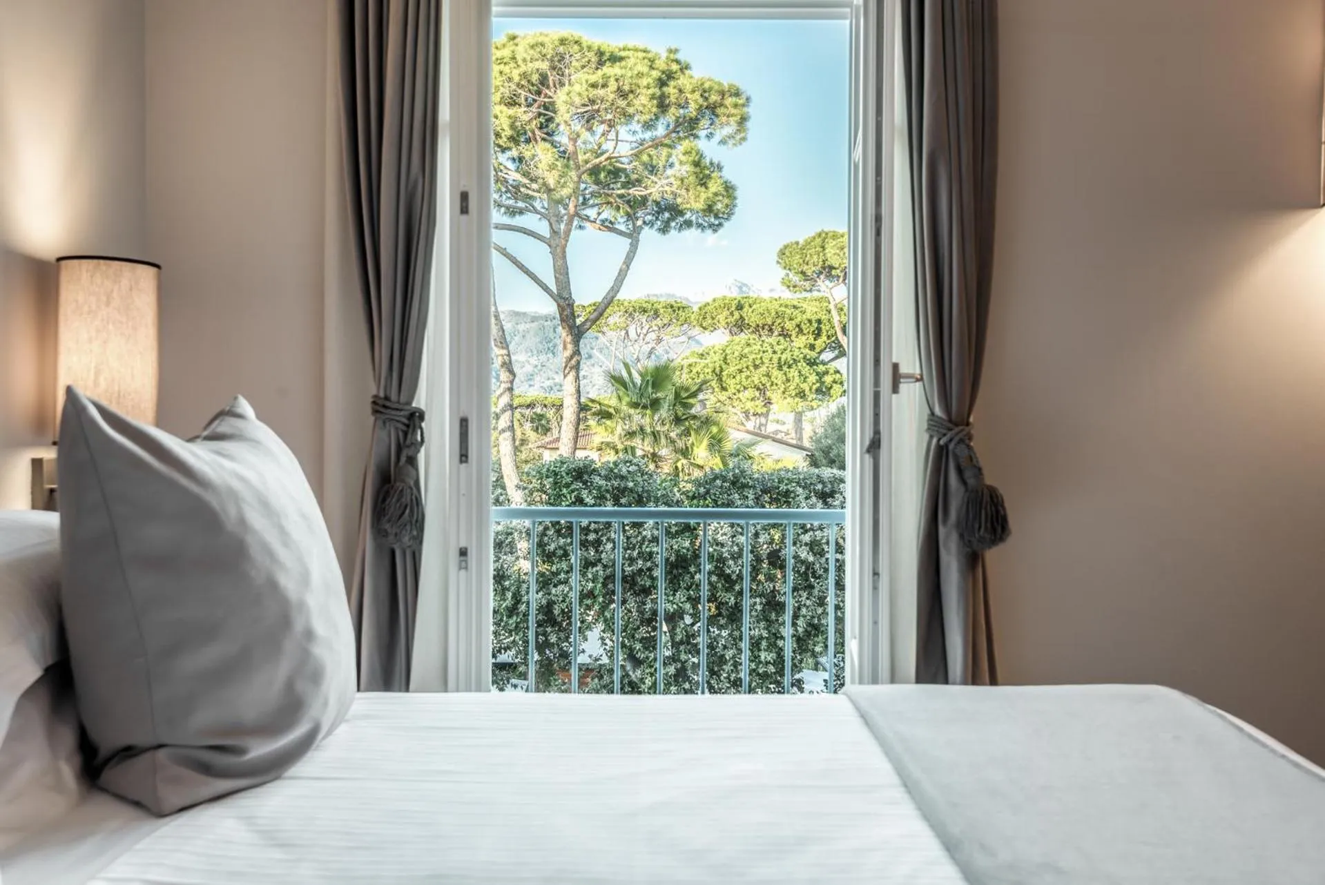 View (from property/room), Bed in Villa Grey