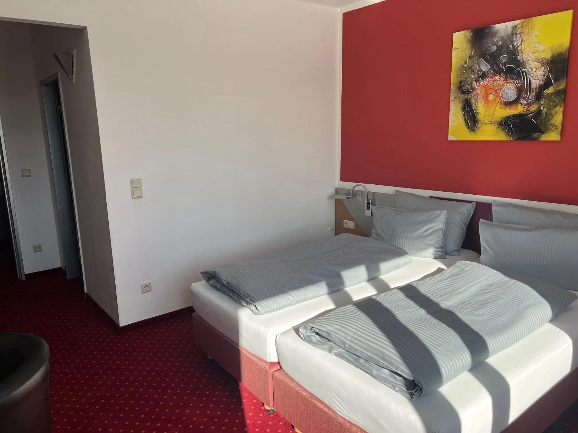 Bed in Hotel KonradP Holzkirchen