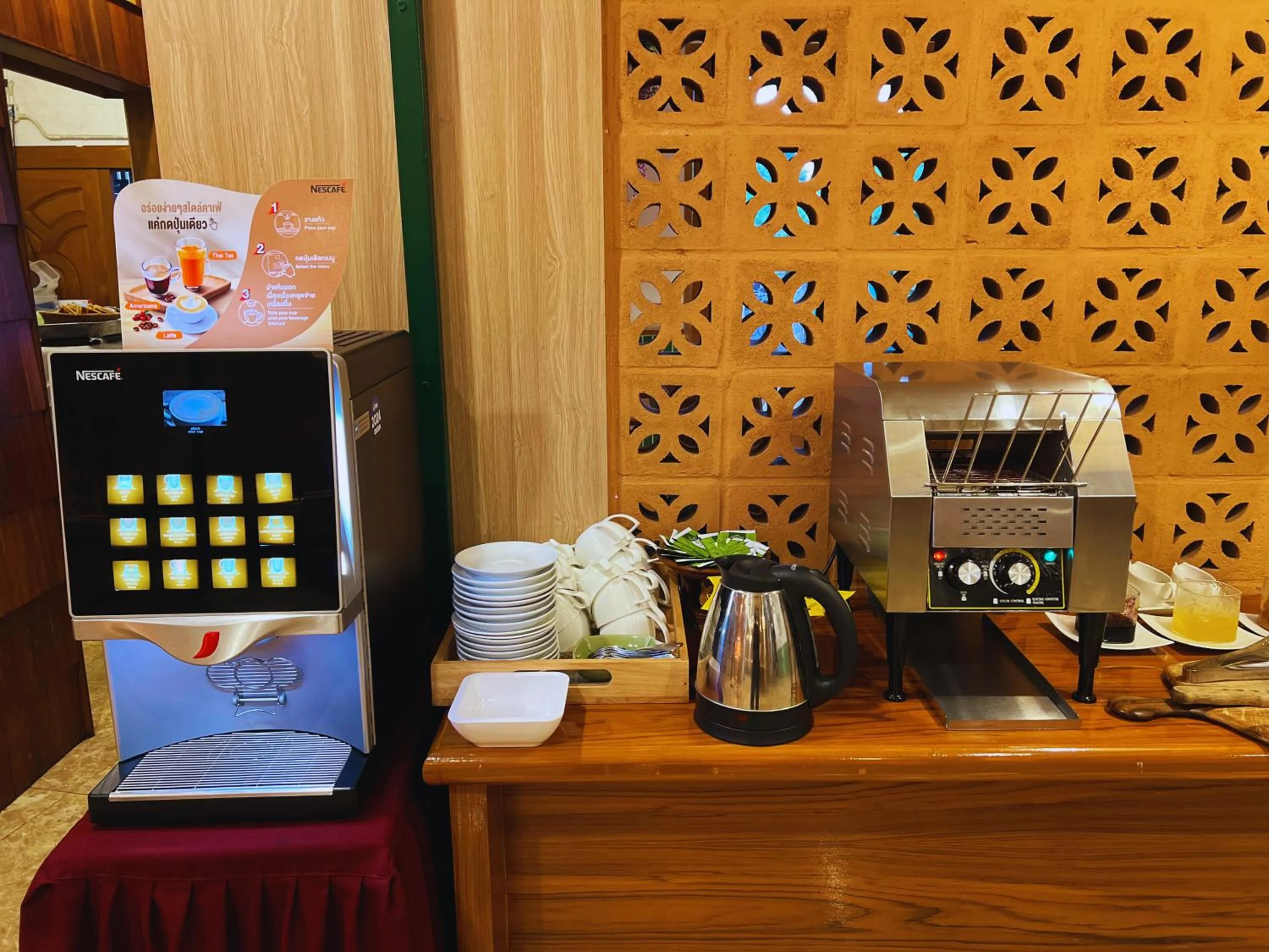 Coffee/tea facilities in Sunday Villa Sirilanna Hotel