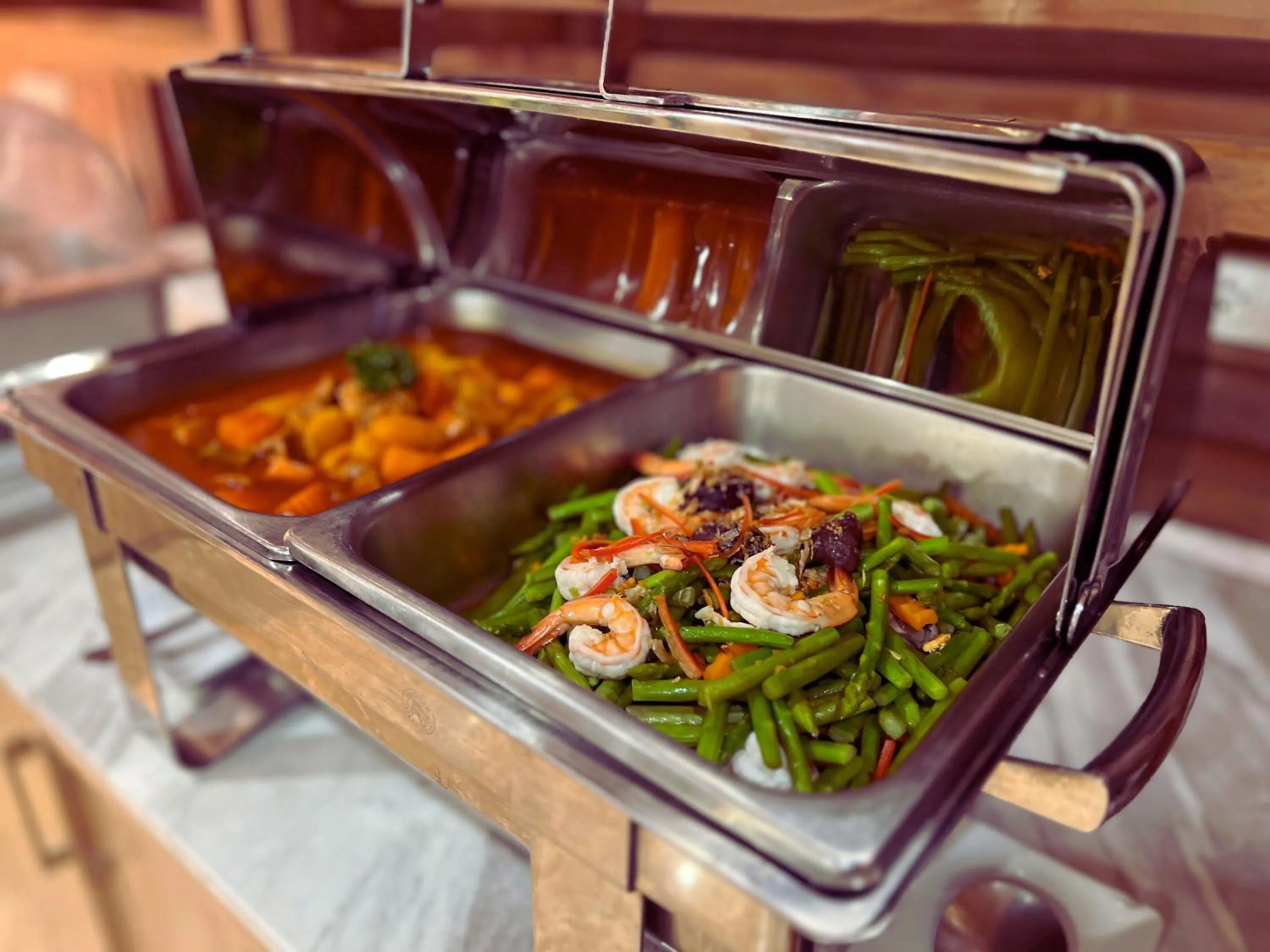 Buffet breakfast in Sunday Villa Sirilanna Hotel