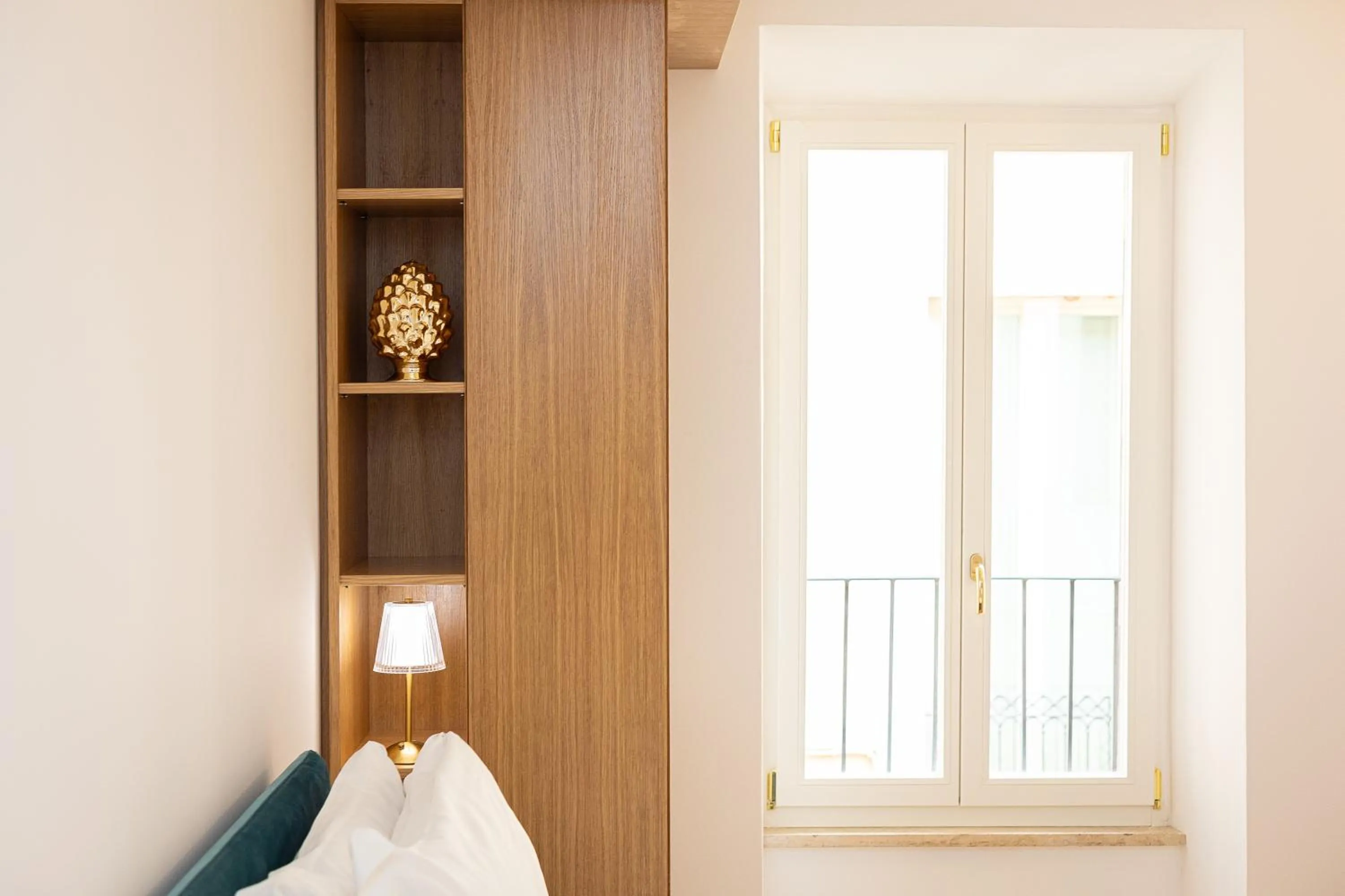 Bed in Amazing Piazza Venezia Suites