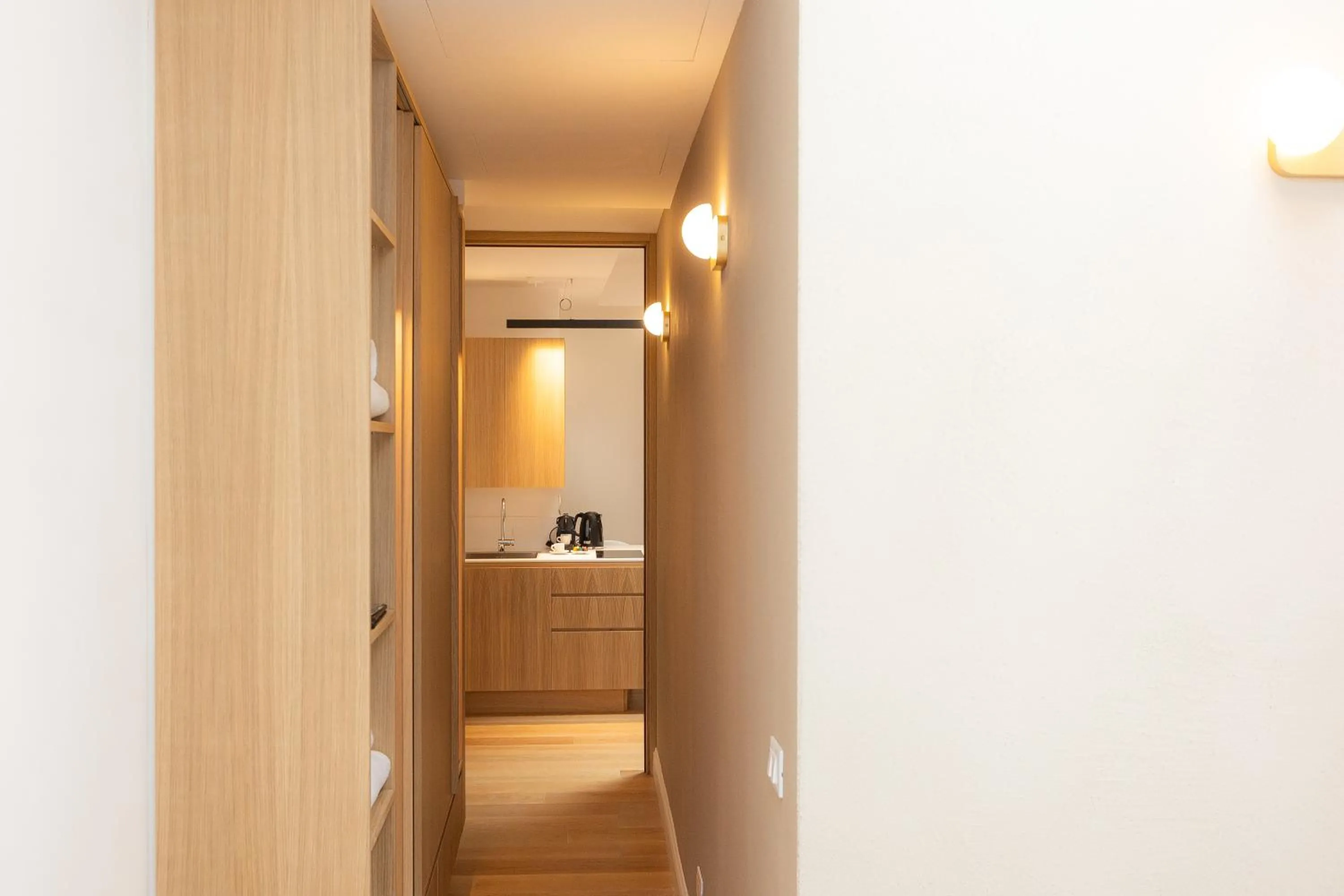 wardrobe in Amazing Piazza Venezia Suites