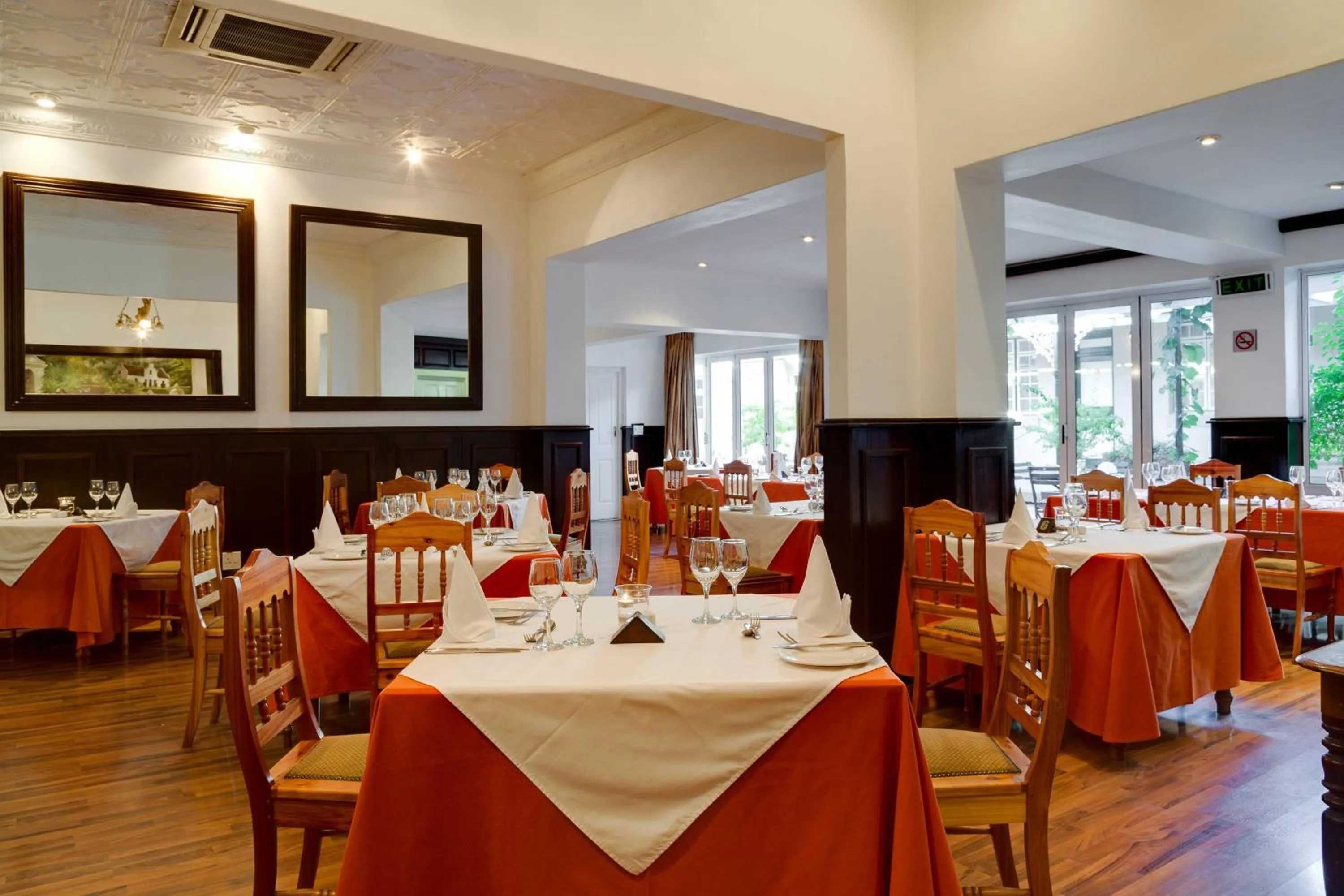 Restaurant/places to eat in Protea Hotel by Marriott Dorpshuis & Spa Stellenbosch