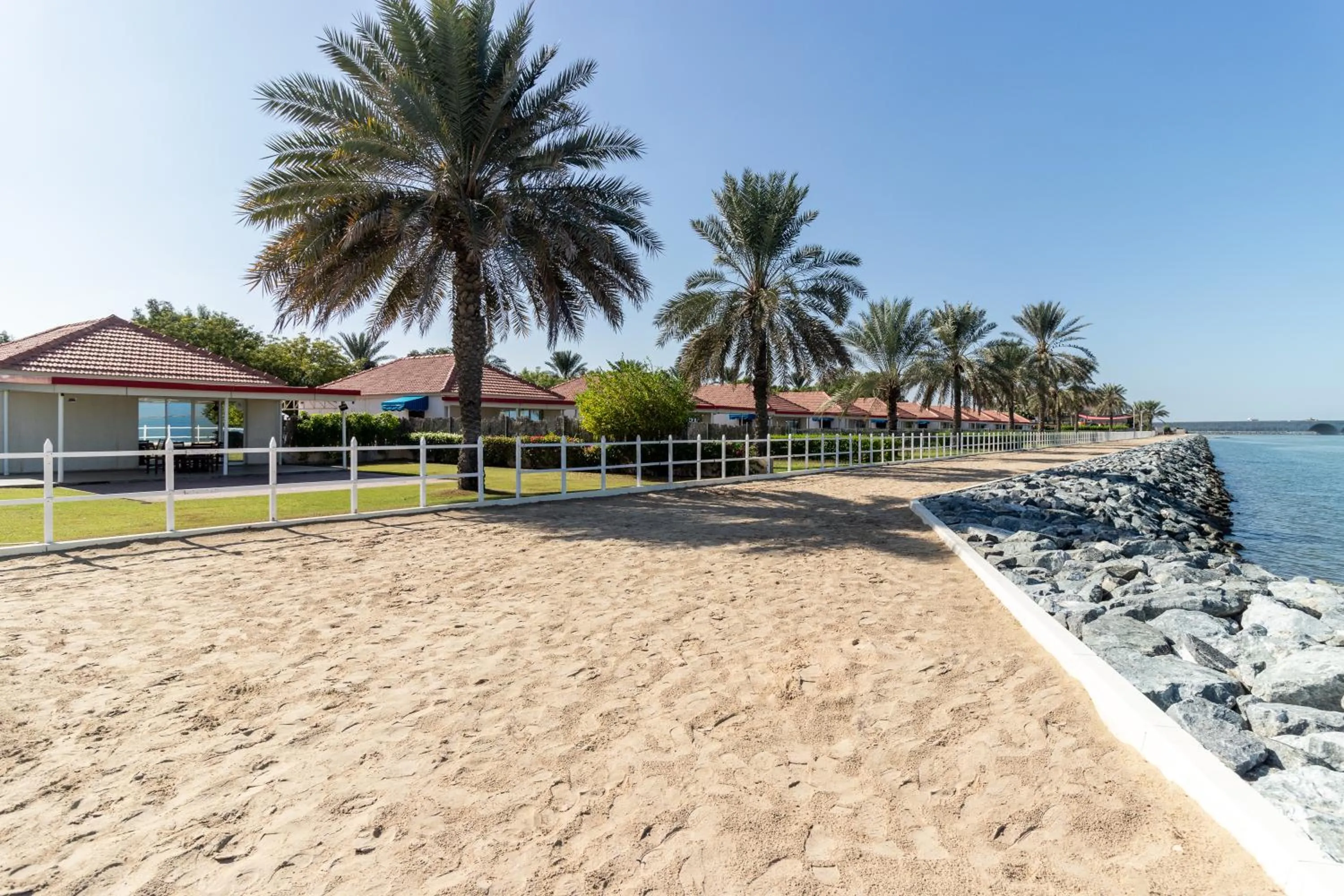 Beach in Barracuda Resort