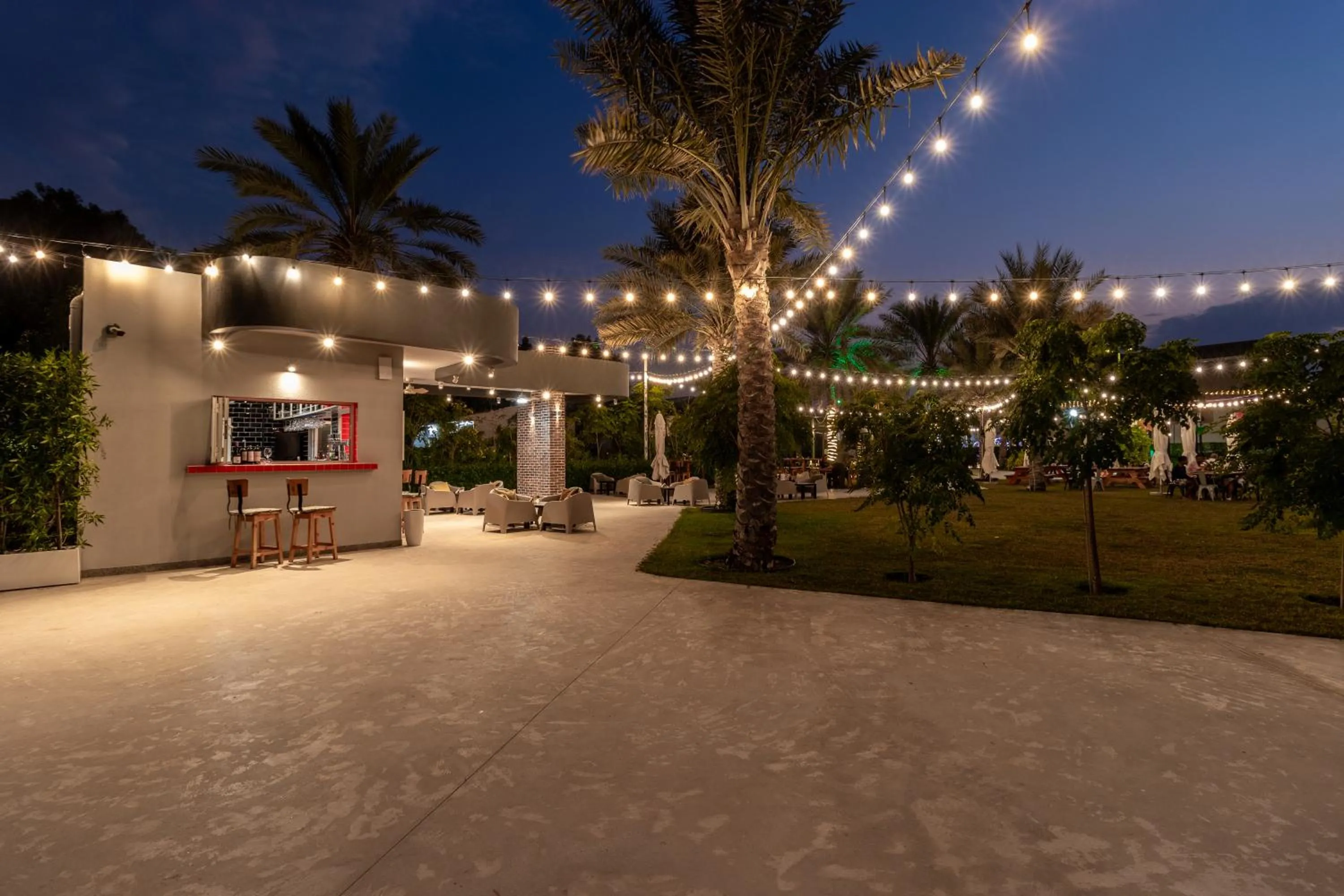 Restaurant/places to eat in Barracuda Resort