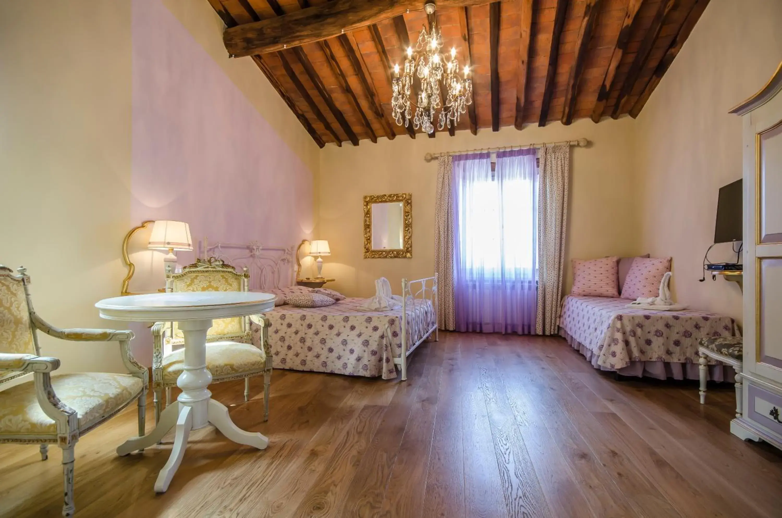 Suite with City View - single occupancy - Annex in B&B Anfiteatro Suite with City View - single occupancy - Annex in B&B Anfiteatro