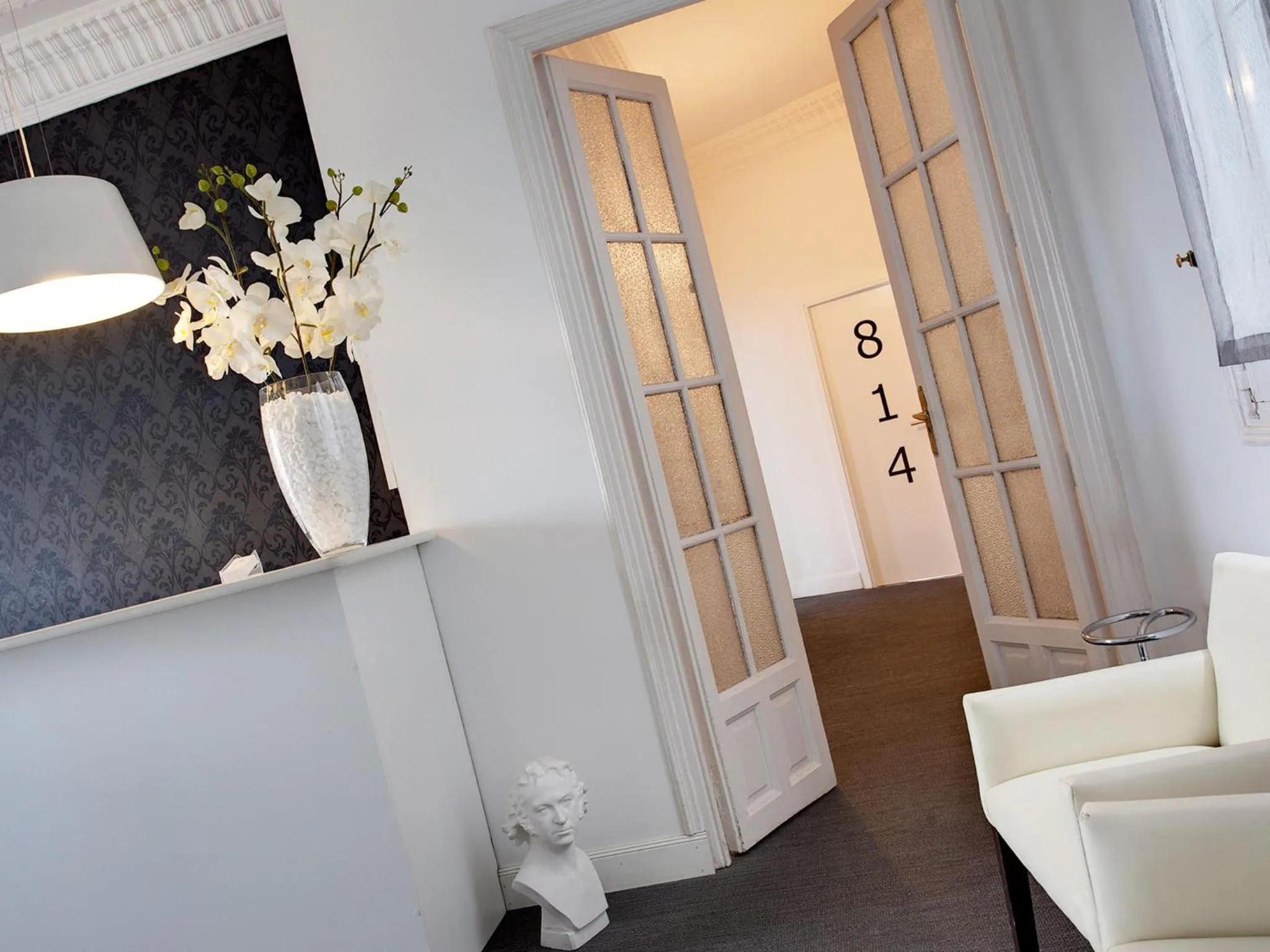 Lobby or reception in Hostal Besaya