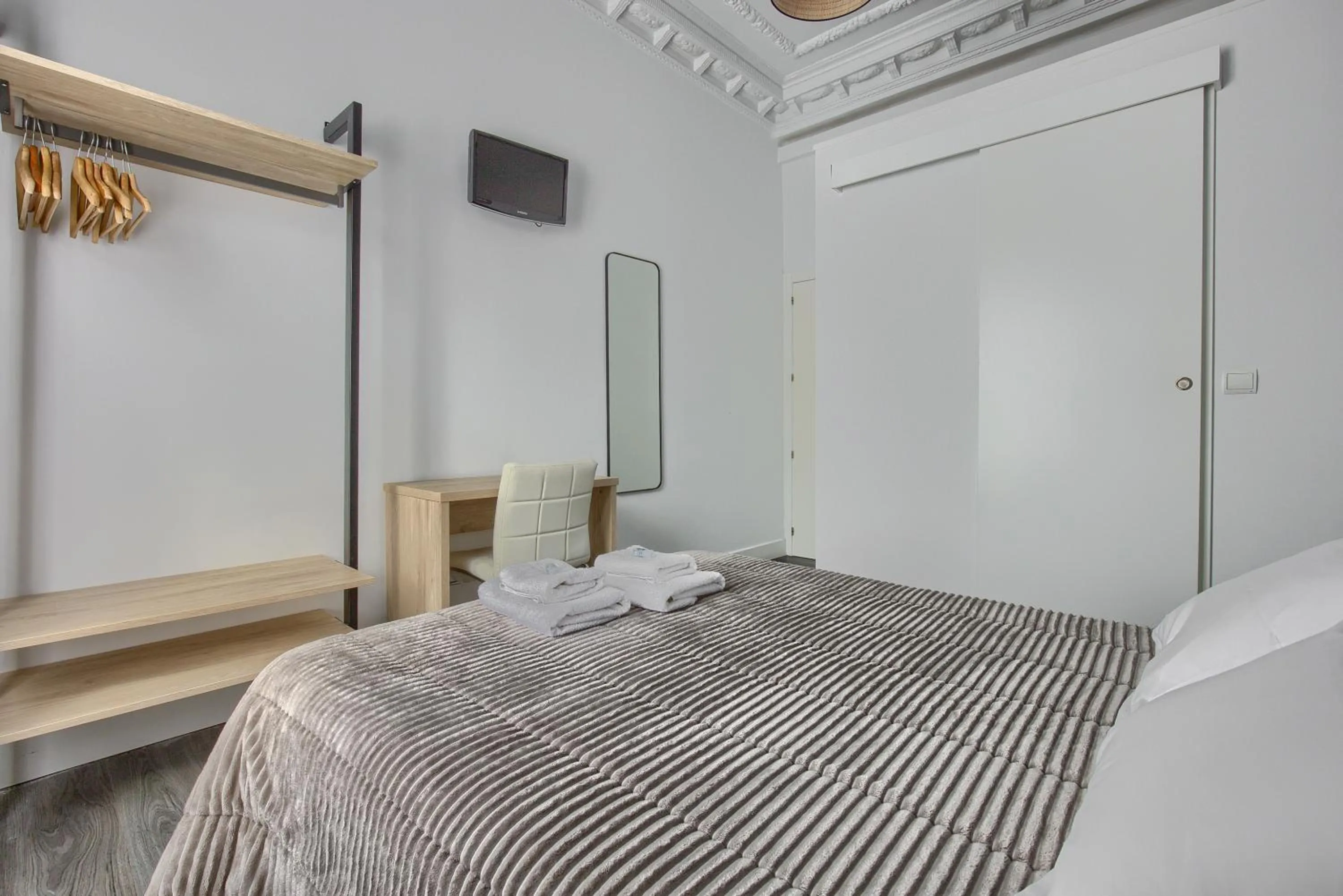 Bed in Hostal Besaya