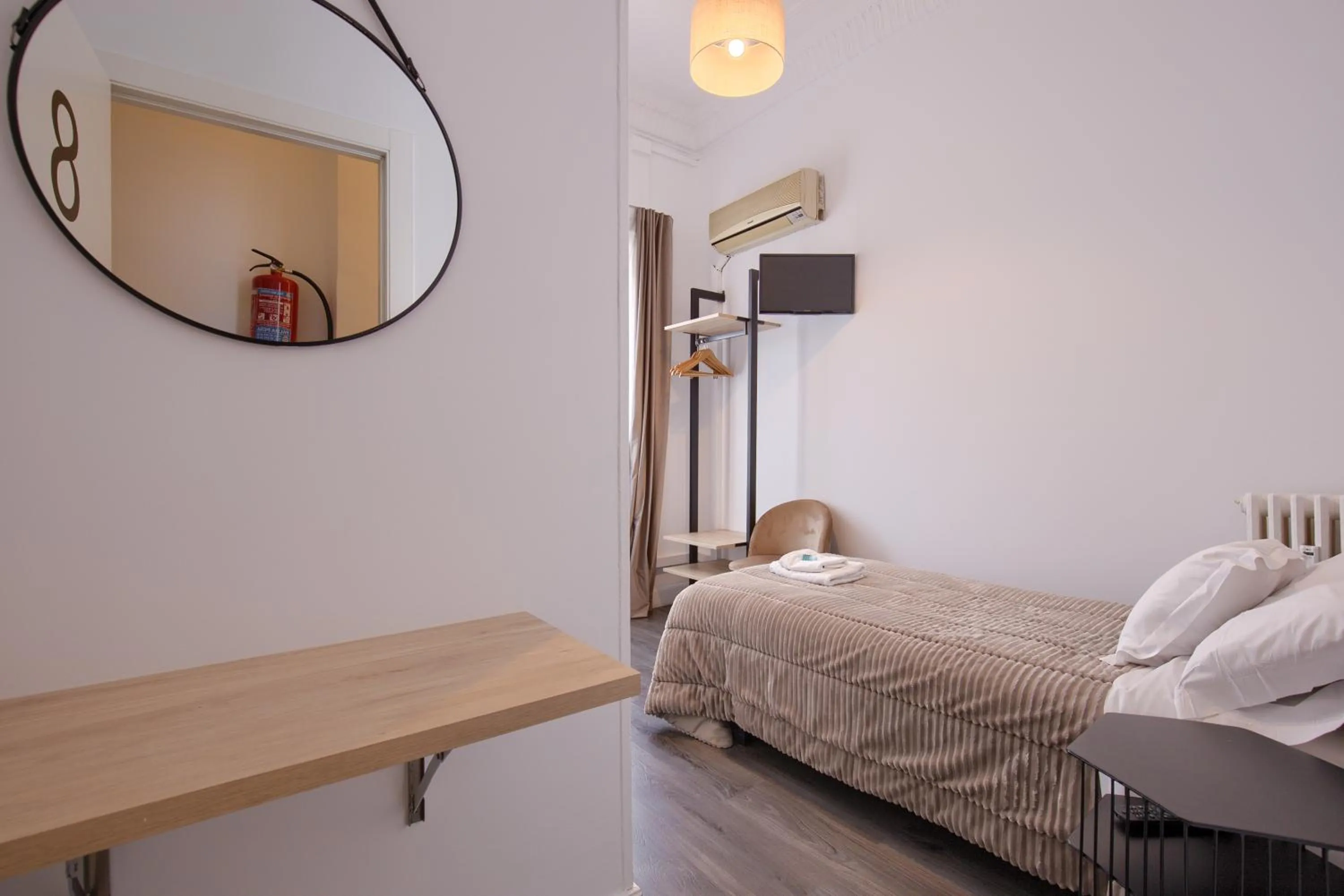 Bed in Hostal Besaya