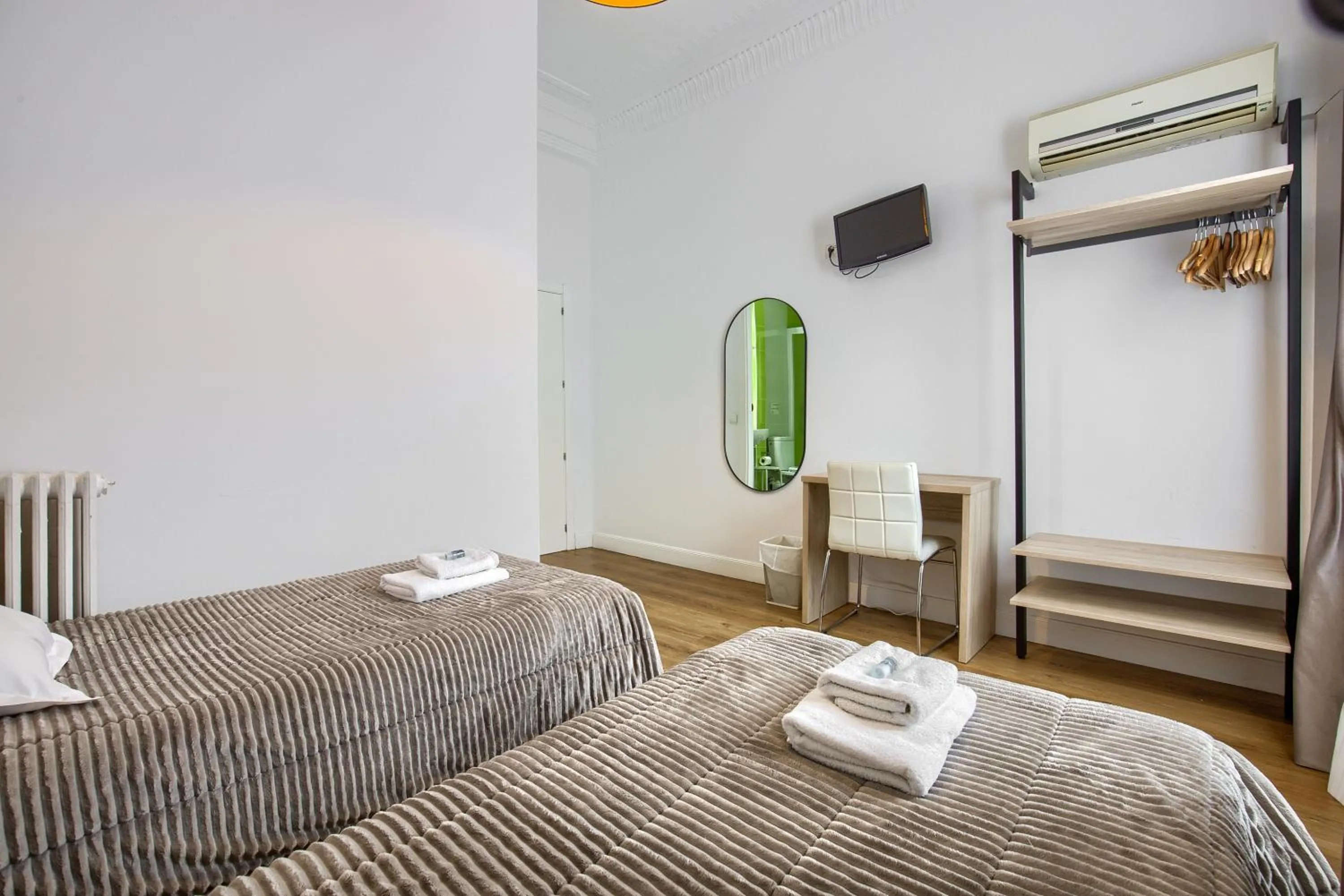 Bed in Hostal Besaya