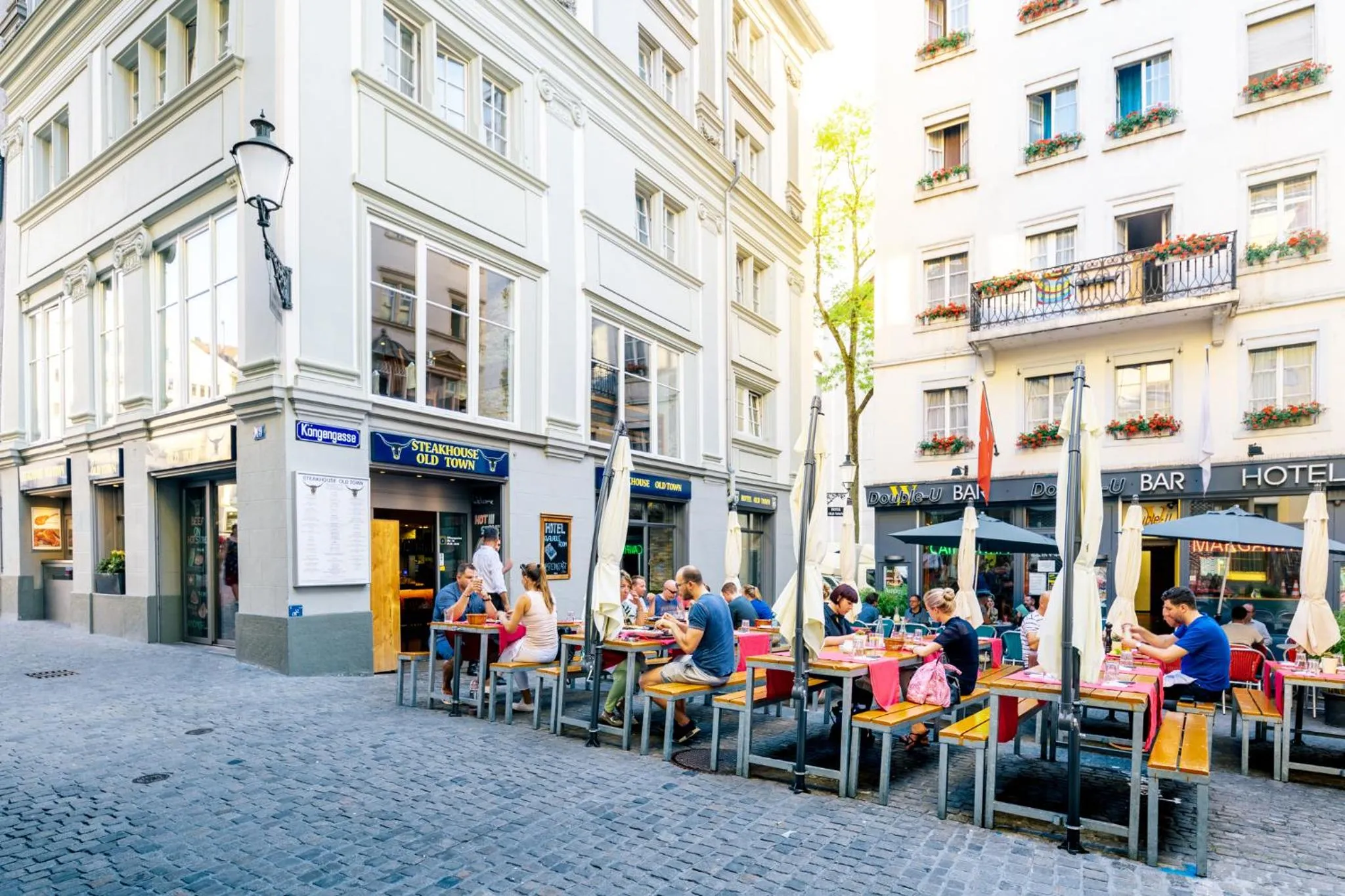 Facade/entrance in Hotel Old Town